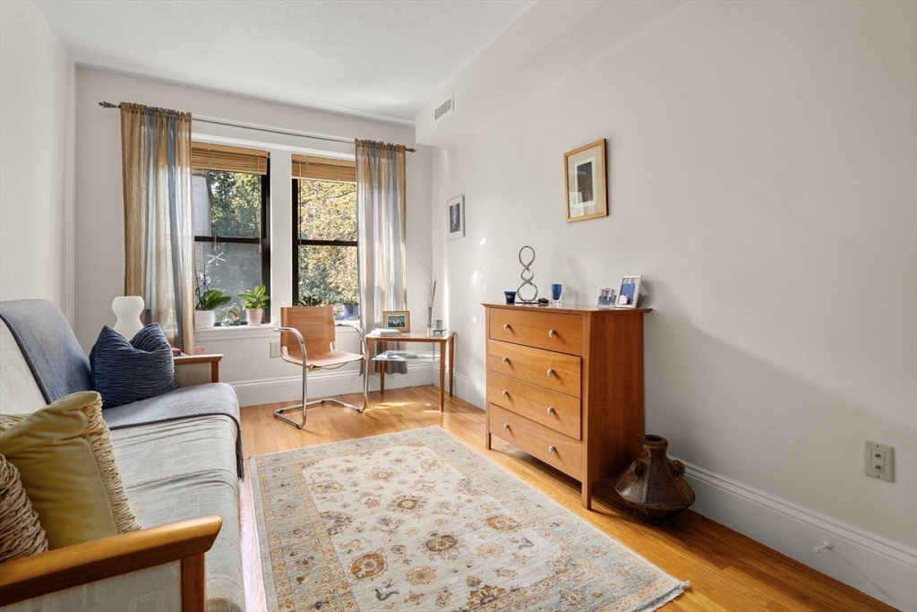 49 Winchester St # 2