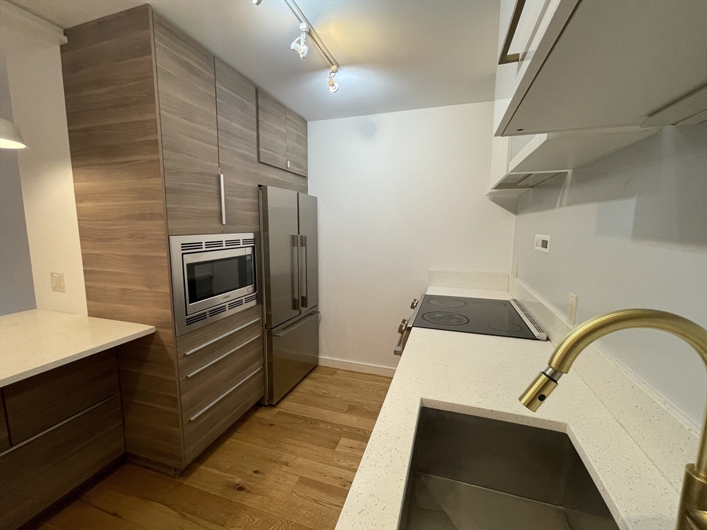 50 Longwood Ave # 319