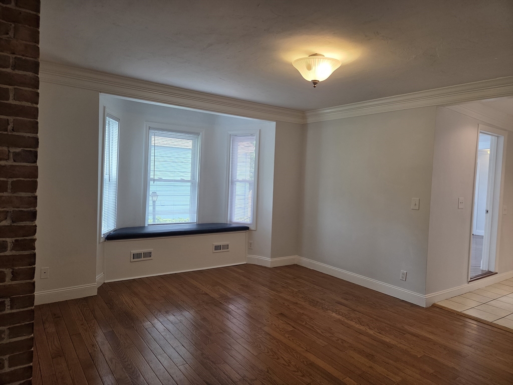 18-26 Bowen Street # 1