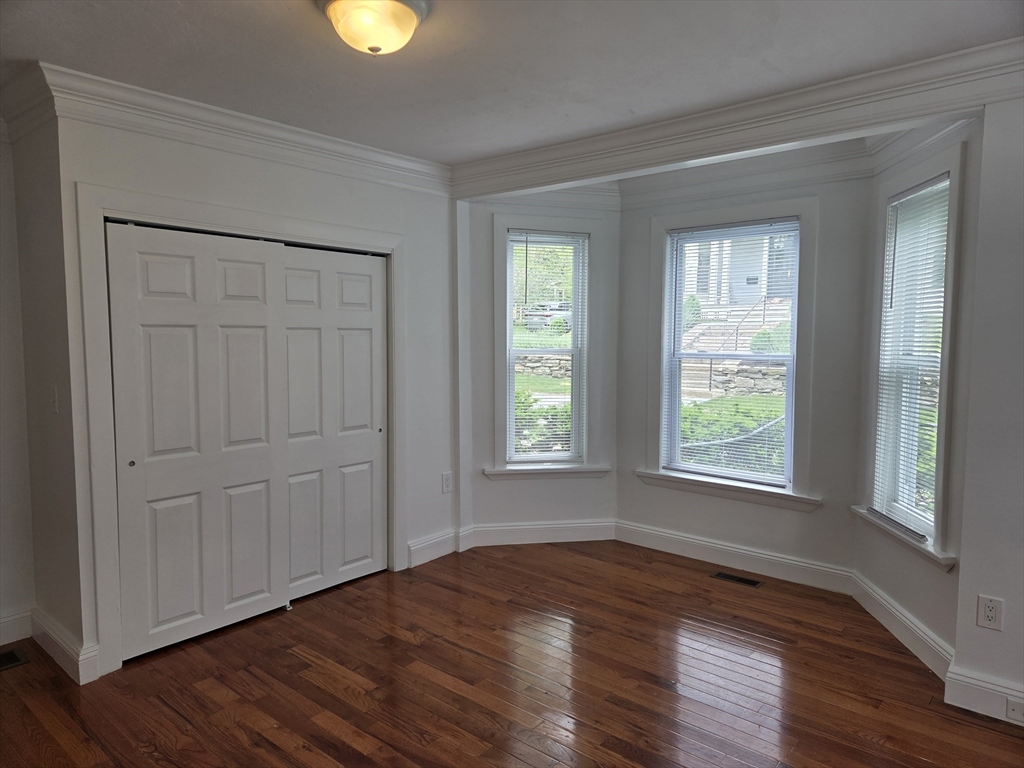 18-26 Bowen Street # 1