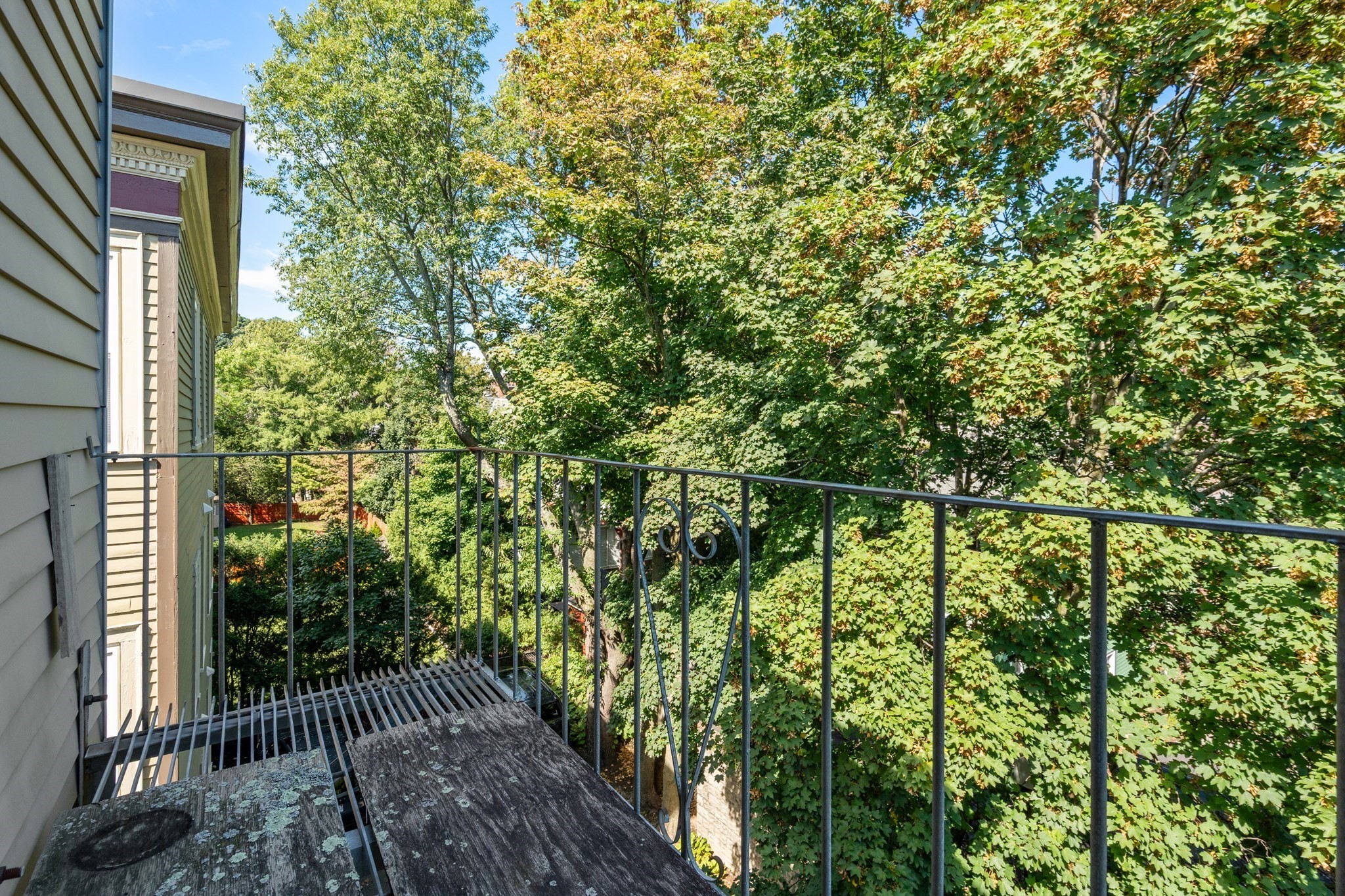 83 Francis St # 5