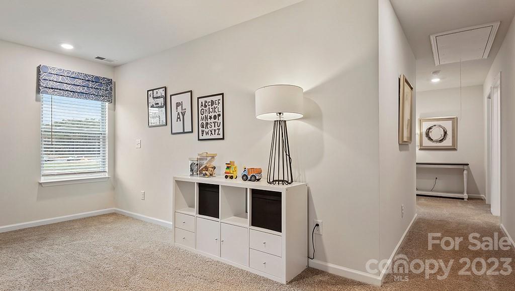 2212 Lilium Drive