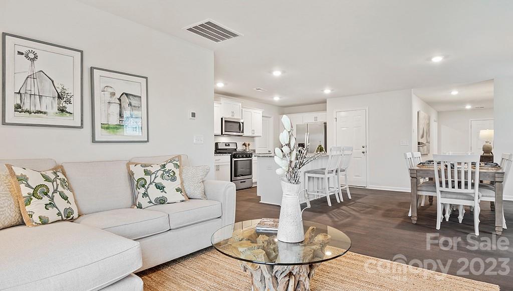 2212 Lilium Drive