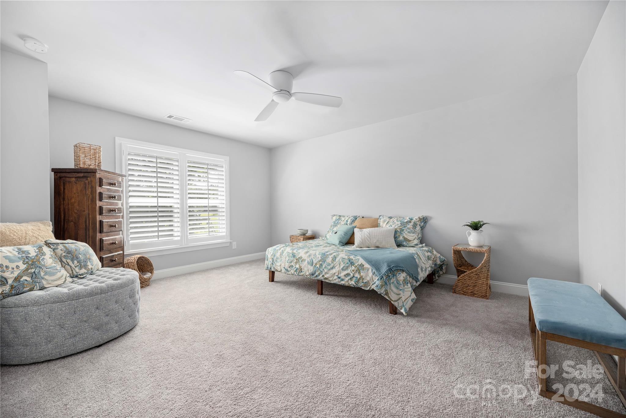 121 Leeward Shoals Lane