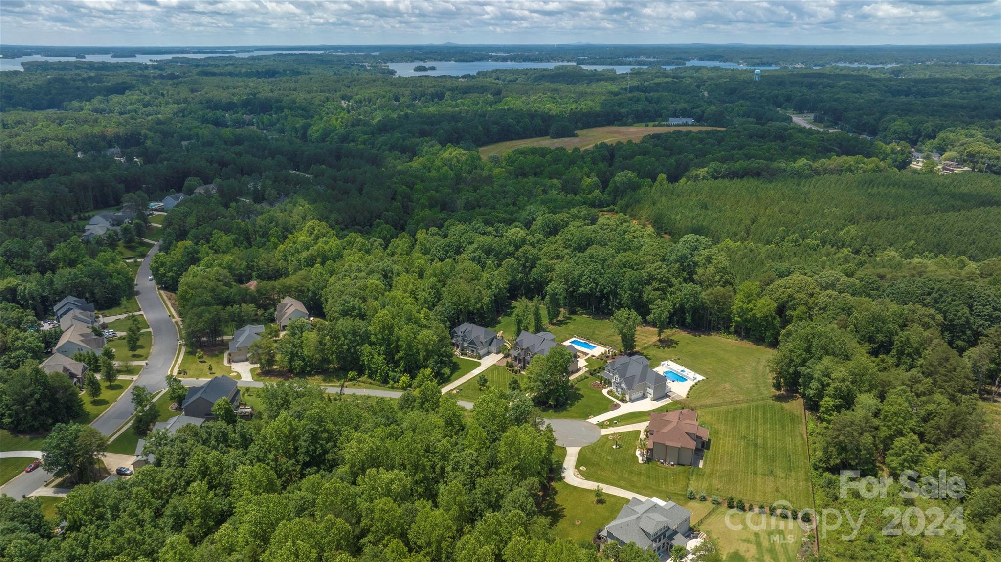 121 Leeward Shoals Lane