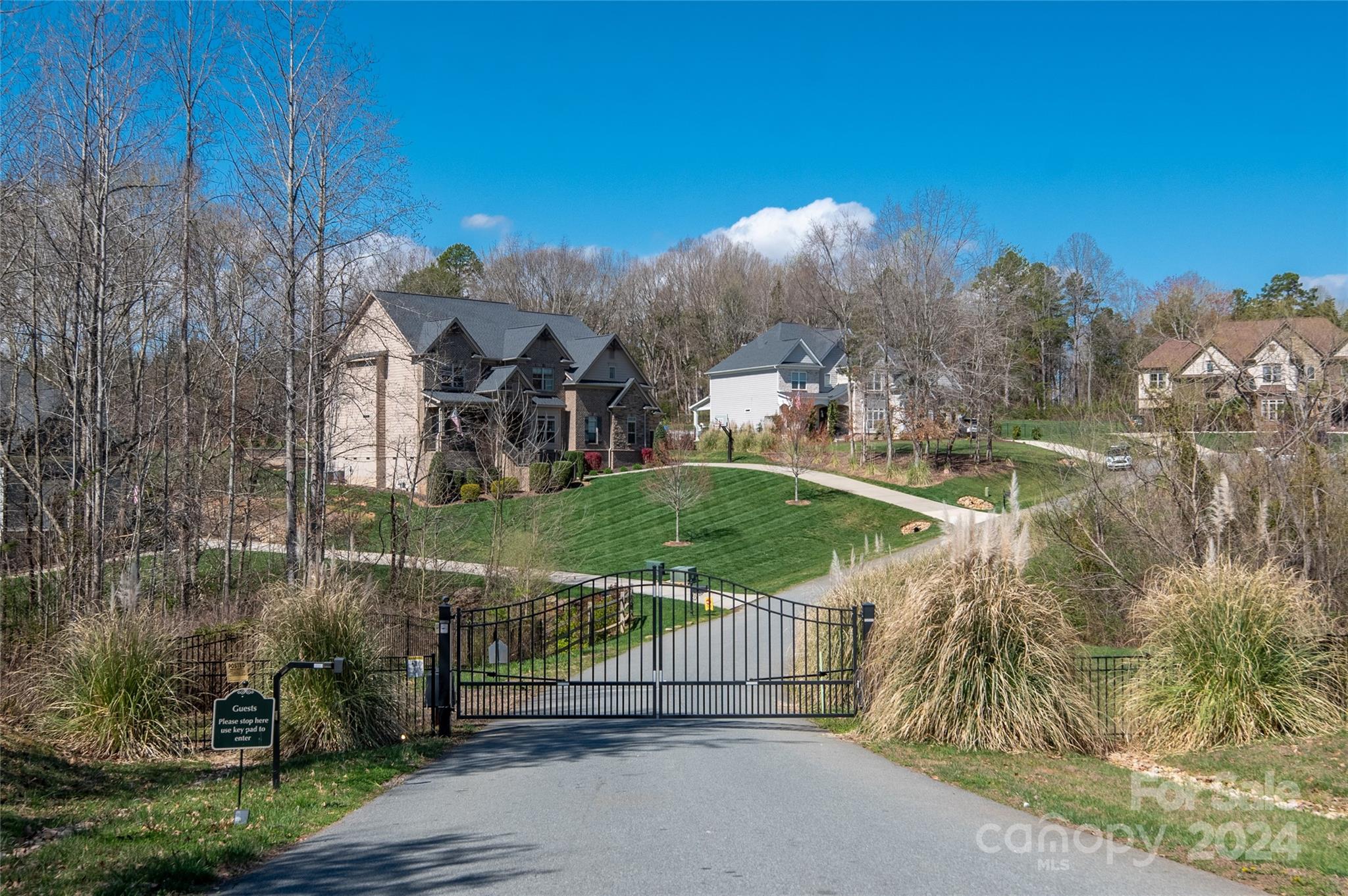 121 Leeward Shoals Lane