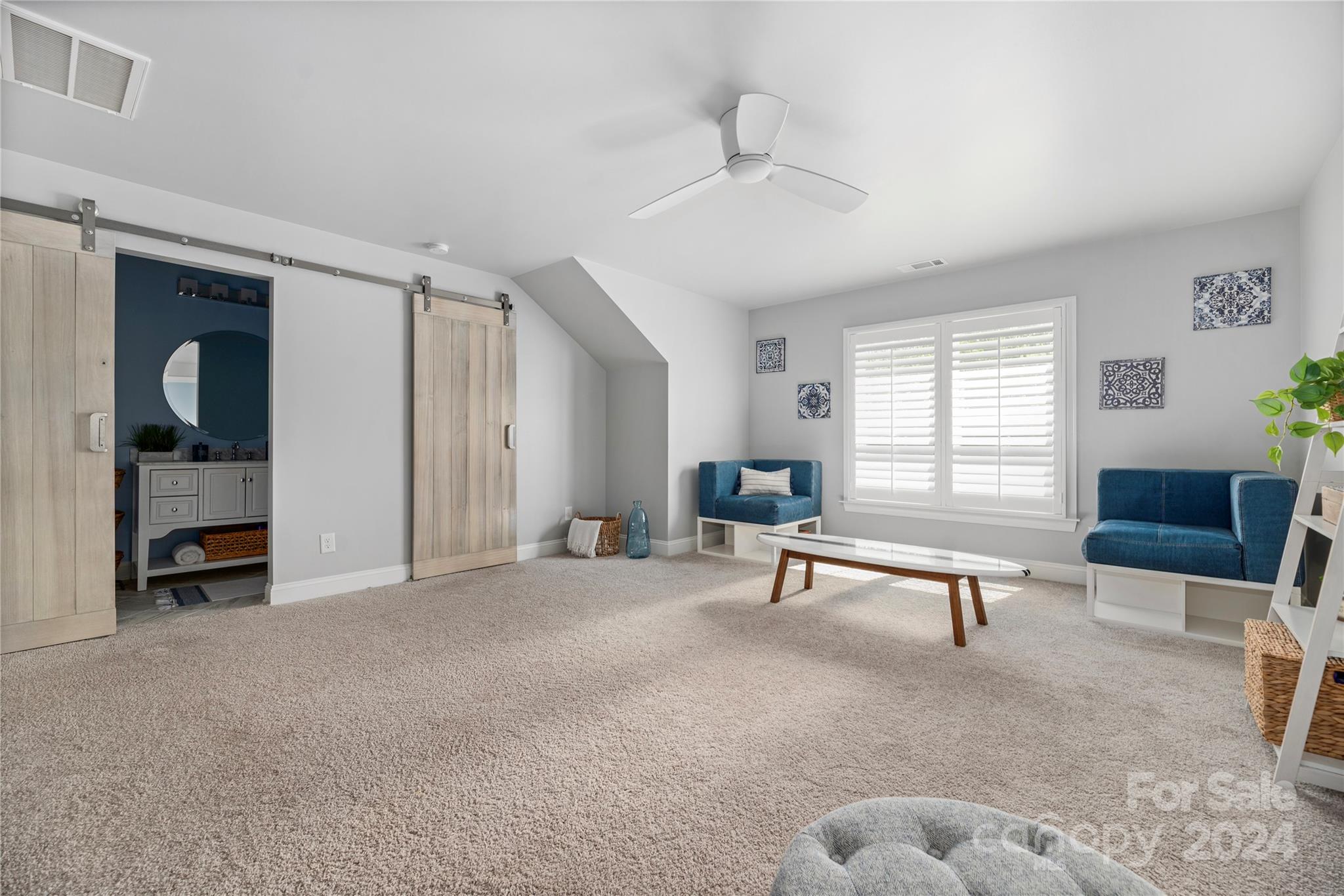 121 Leeward Shoals Lane