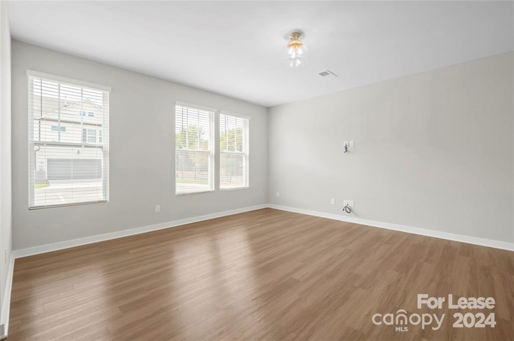 808 Lew Street