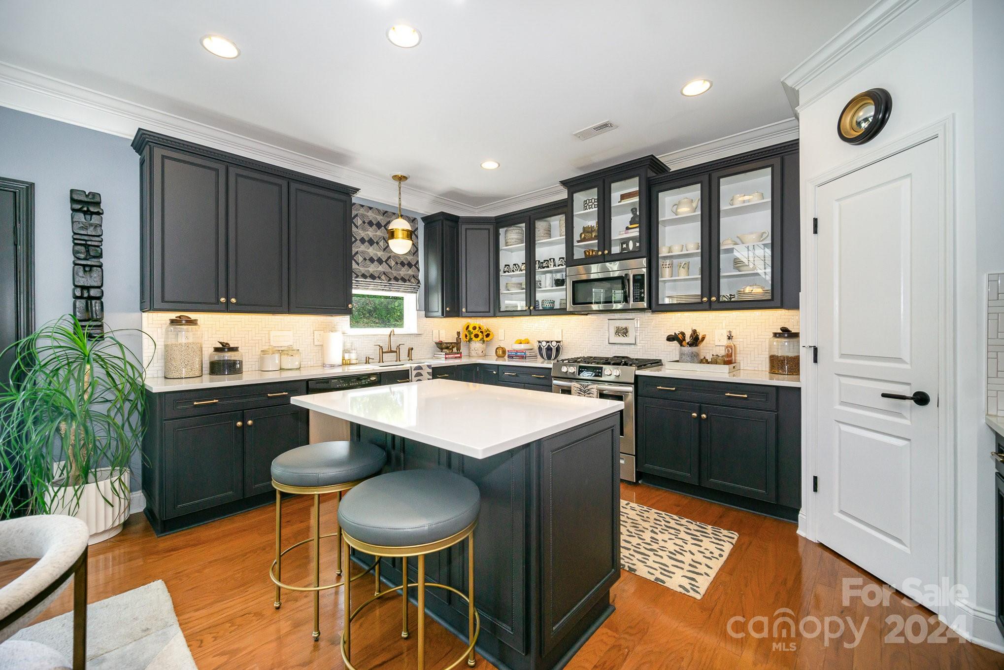 7010 Magna Lane