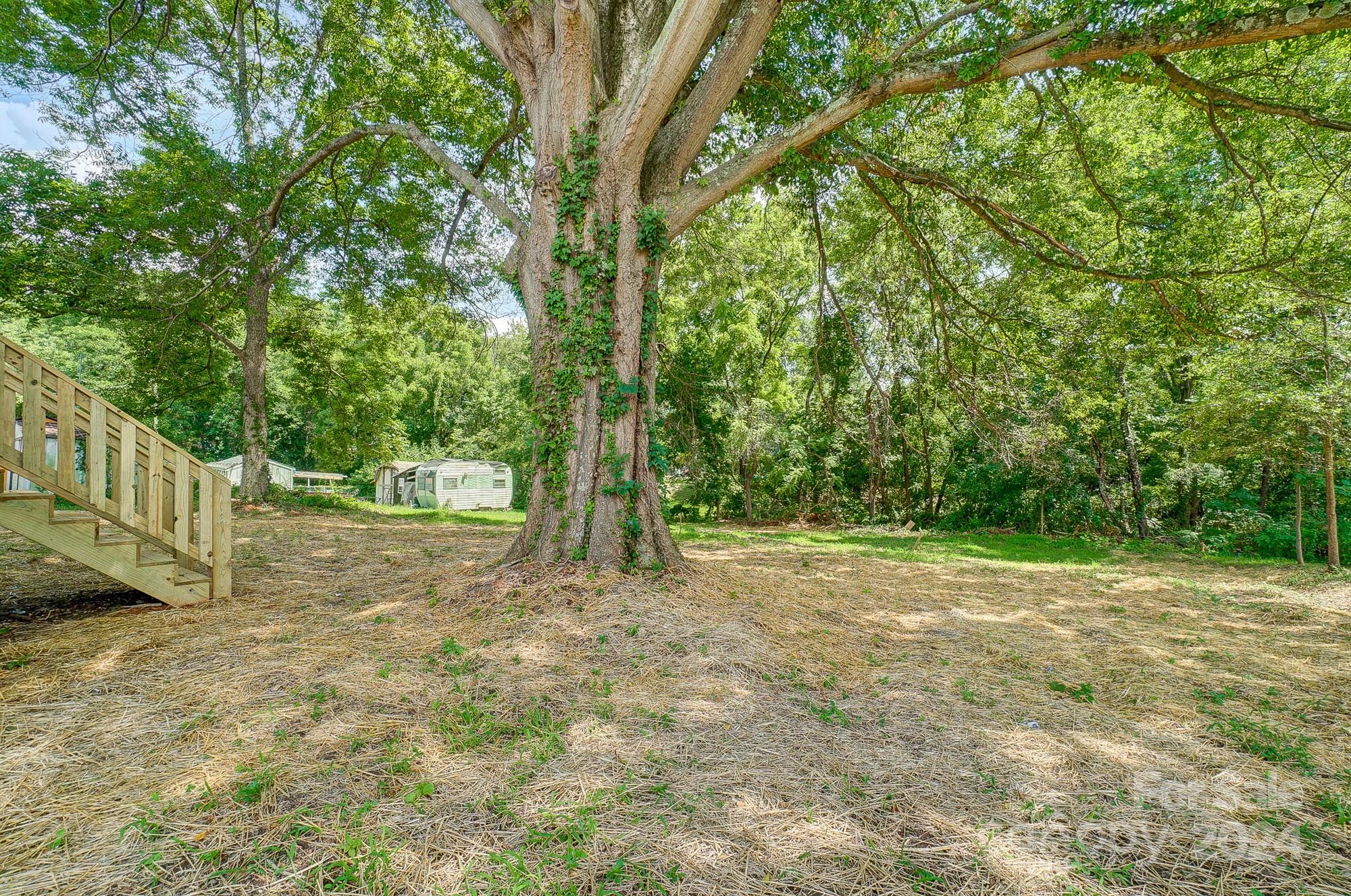 2501 Milton Avenue