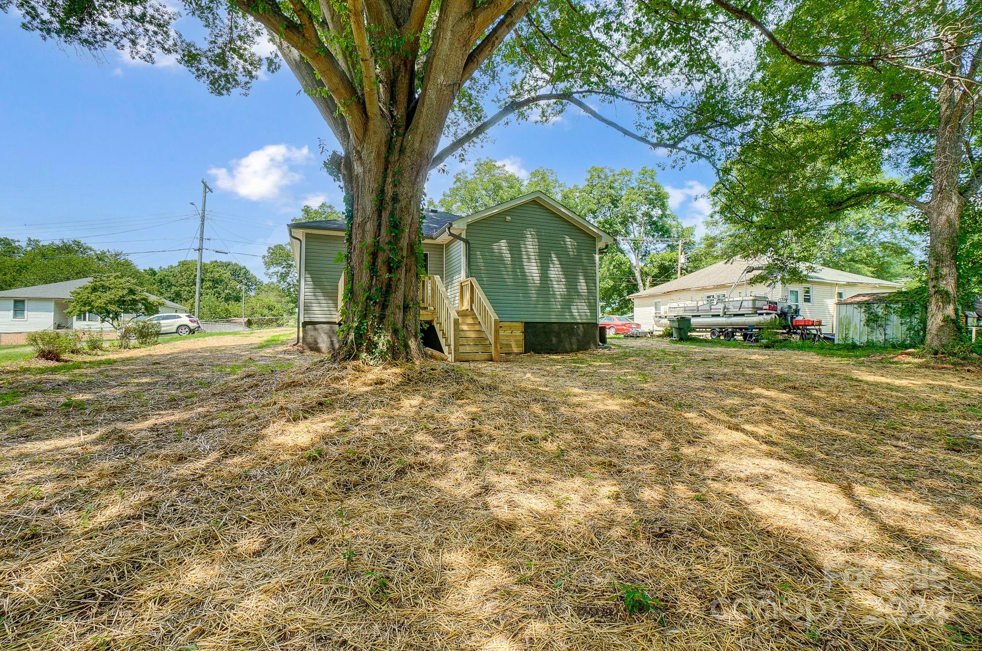 2501 Milton Avenue