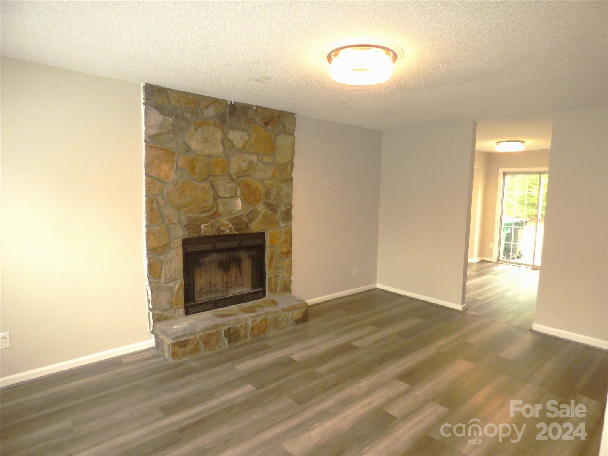 6141 Windsor Gate Lane