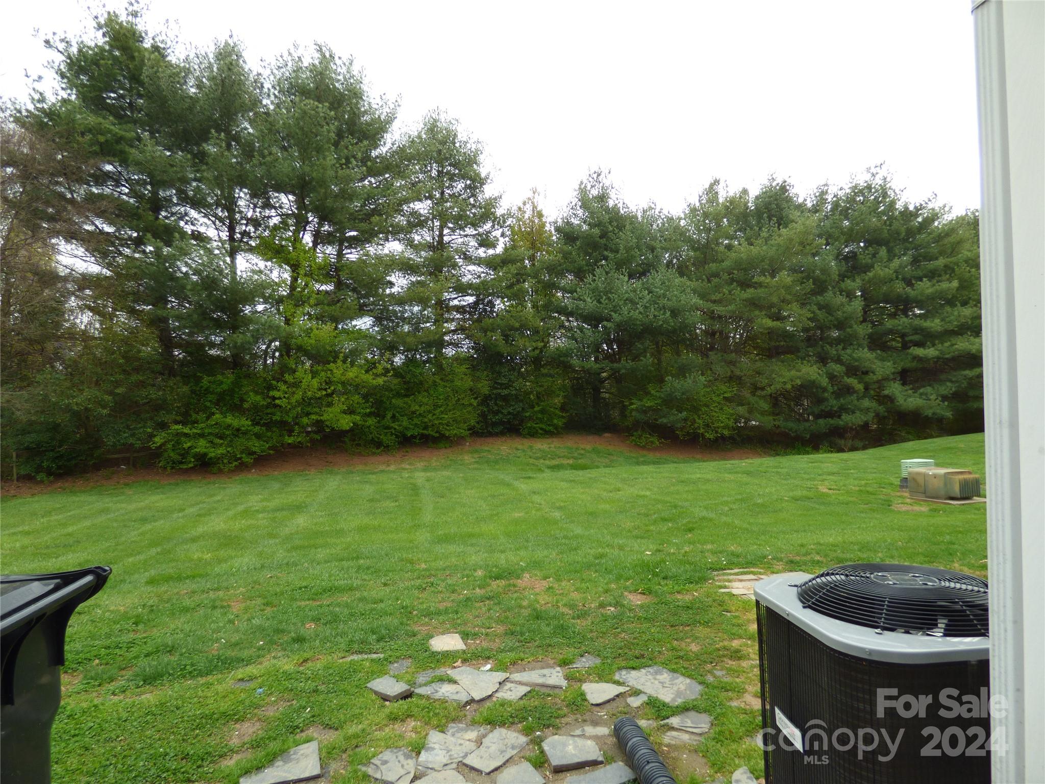 6141 Windsor Gate Lane