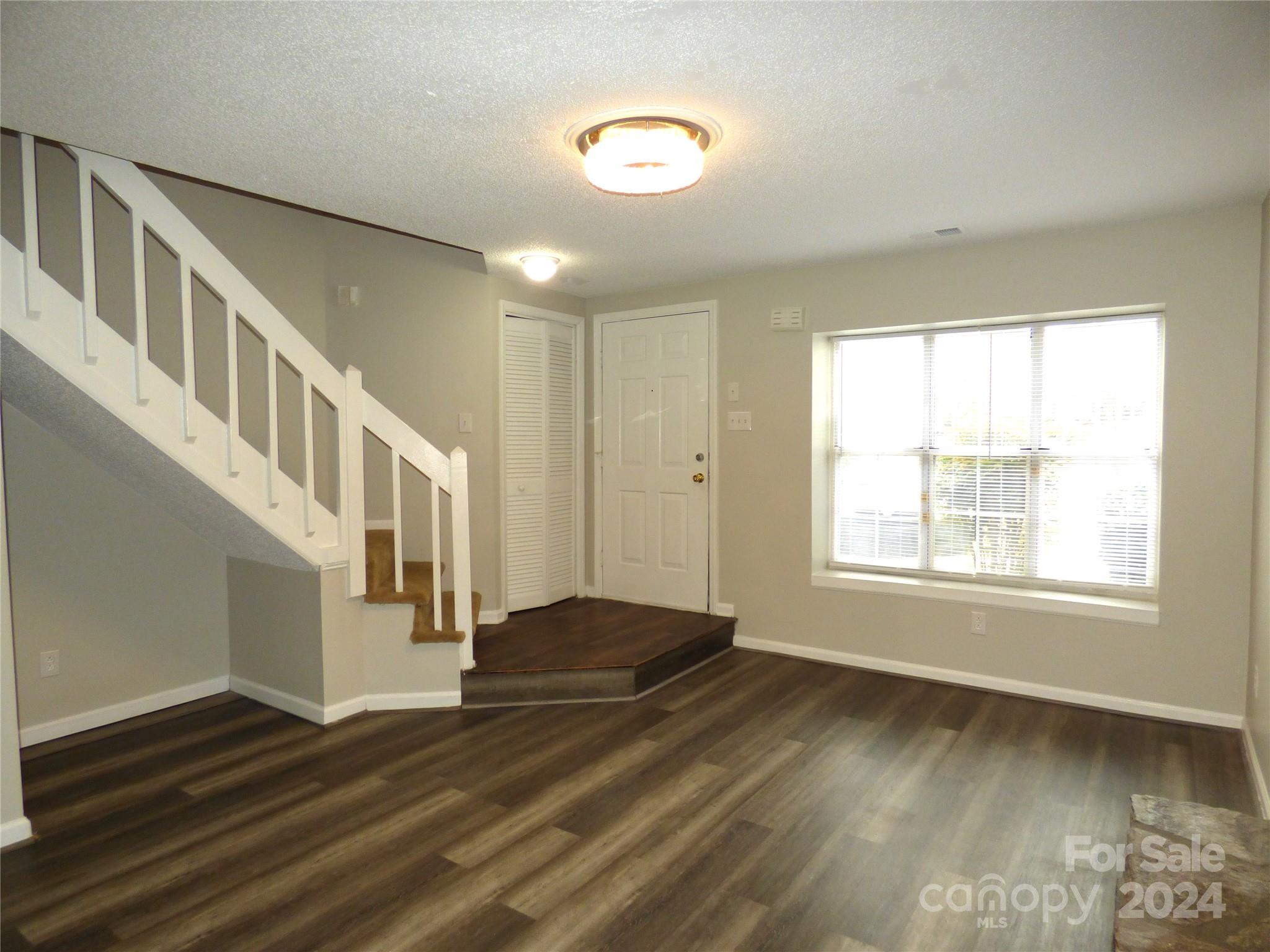 6141 Windsor Gate Lane