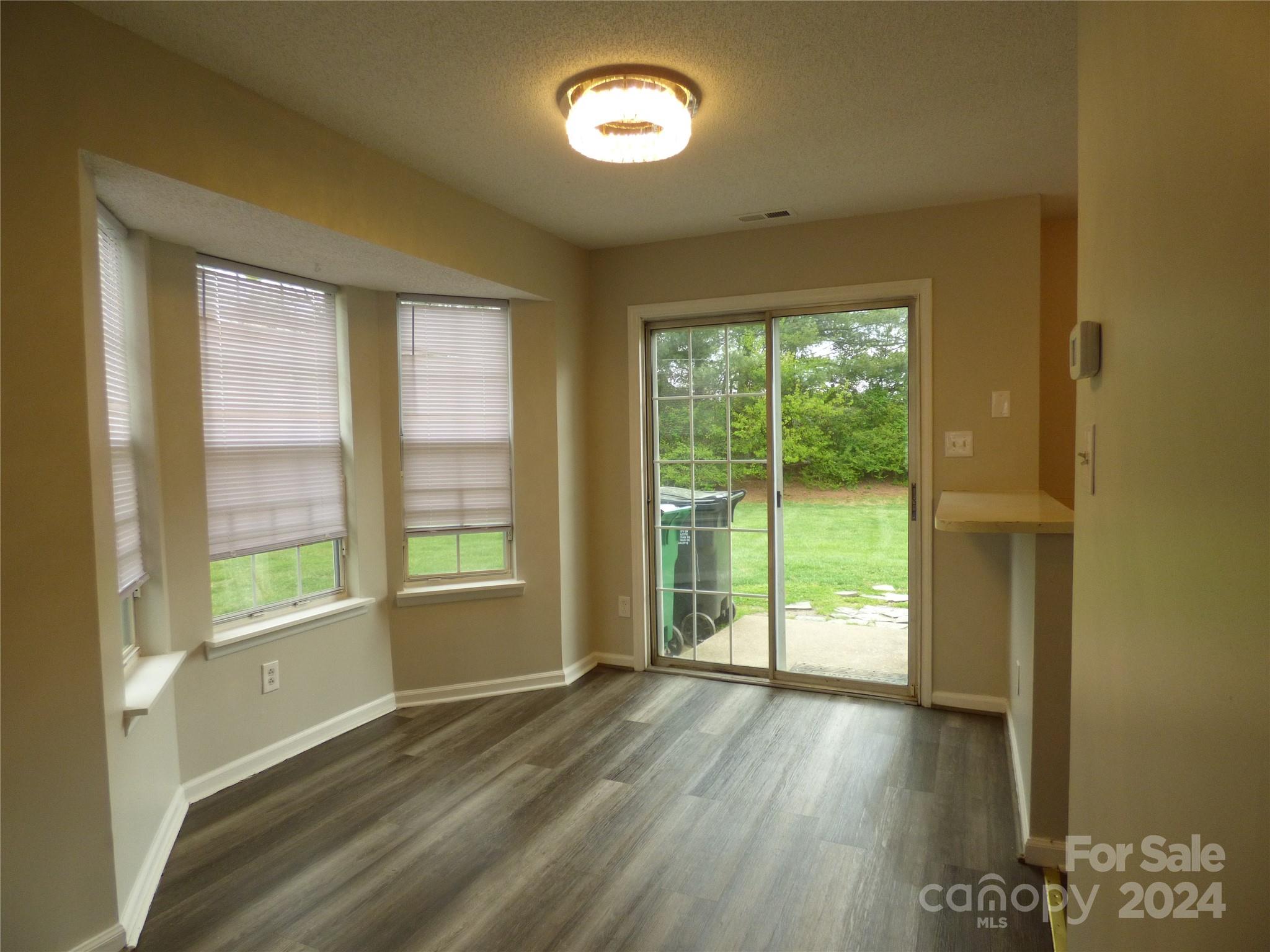 6141 Windsor Gate Lane