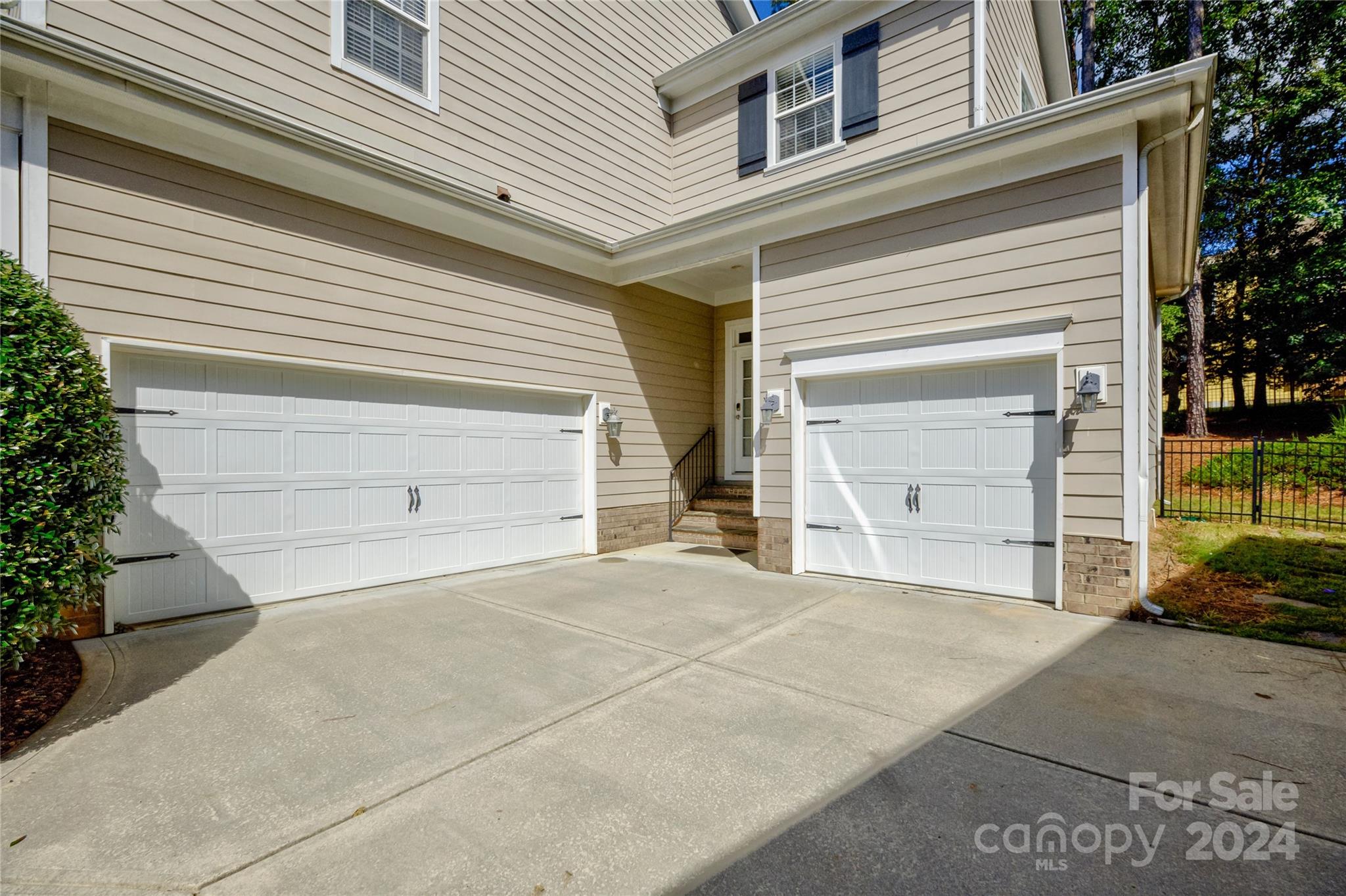 14221 Grand Traverse Drive