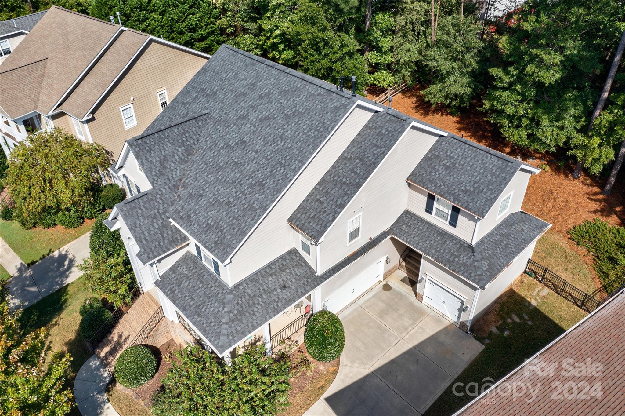 14221 Grand Traverse Drive