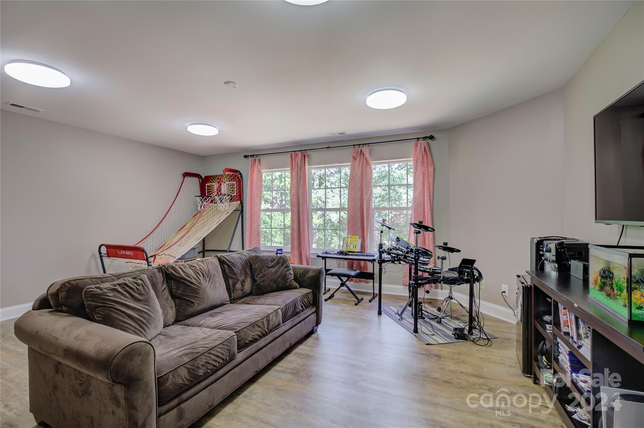 14221 Grand Traverse Drive