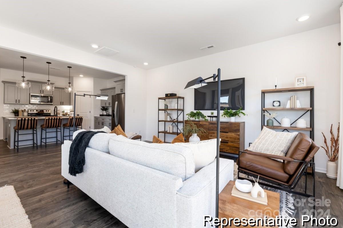 4160 Claret Cup Drive Unit: 38