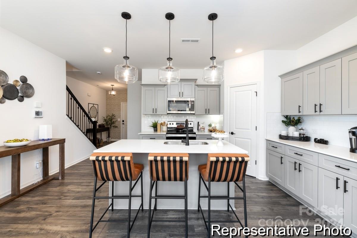 4160 Claret Cup Drive Unit: 38