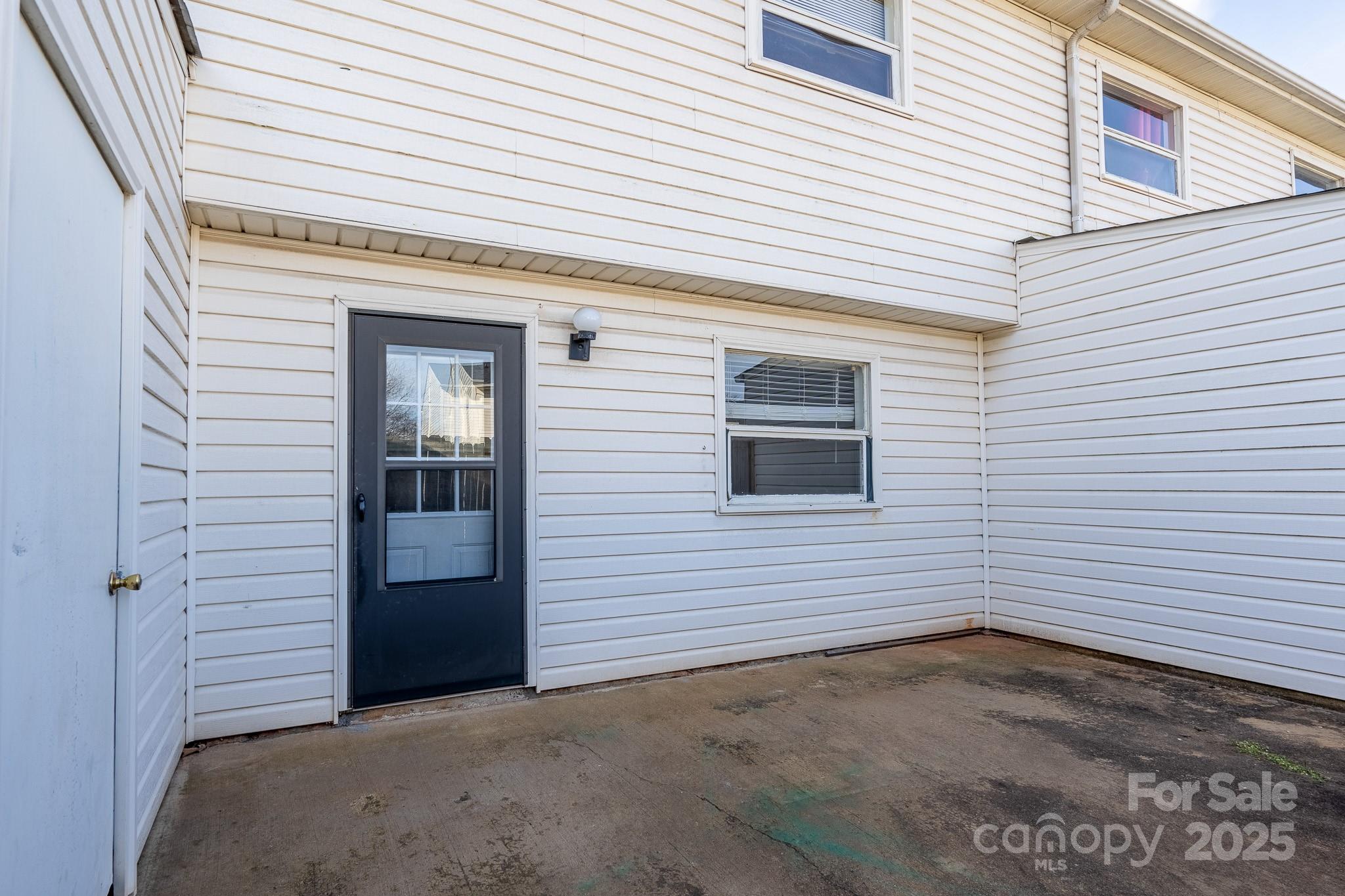 7929 Shady Oak Trail