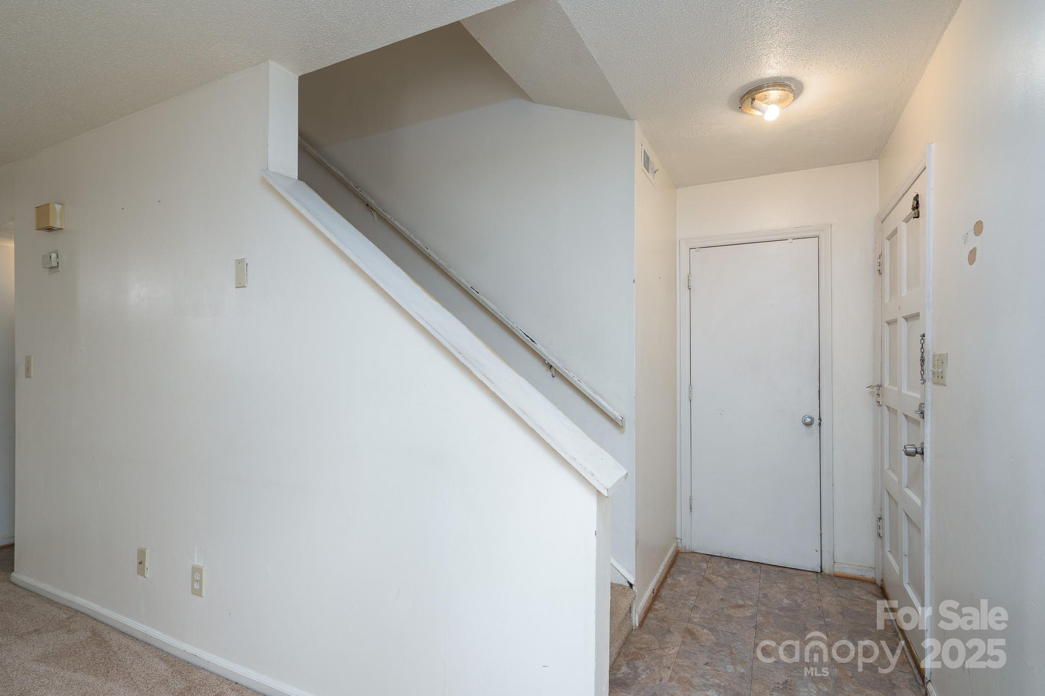 7929 Shady Oak Trail