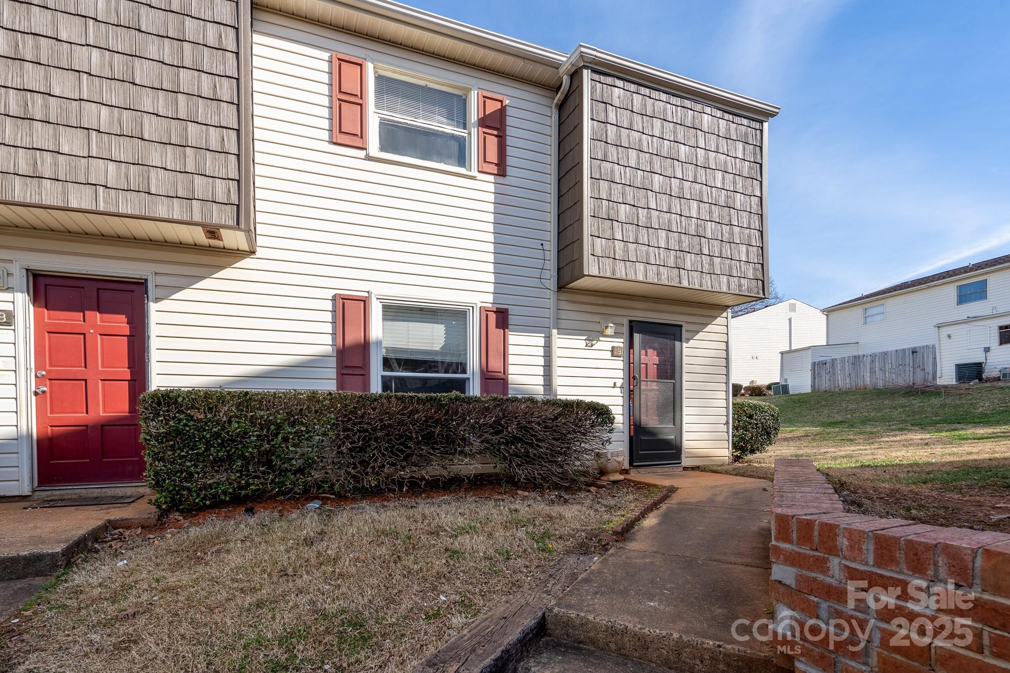 7929 Shady Oak Trail
