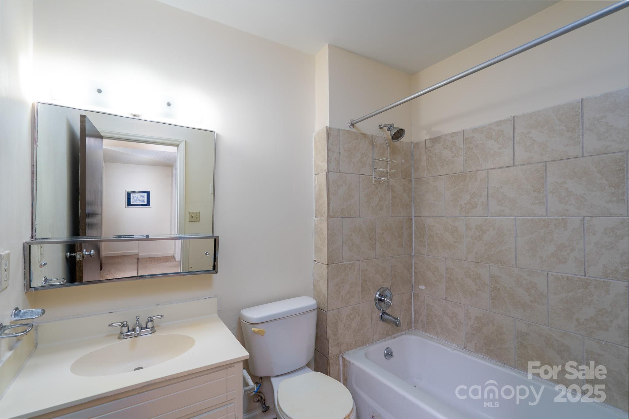 7929 Shady Oak Trail