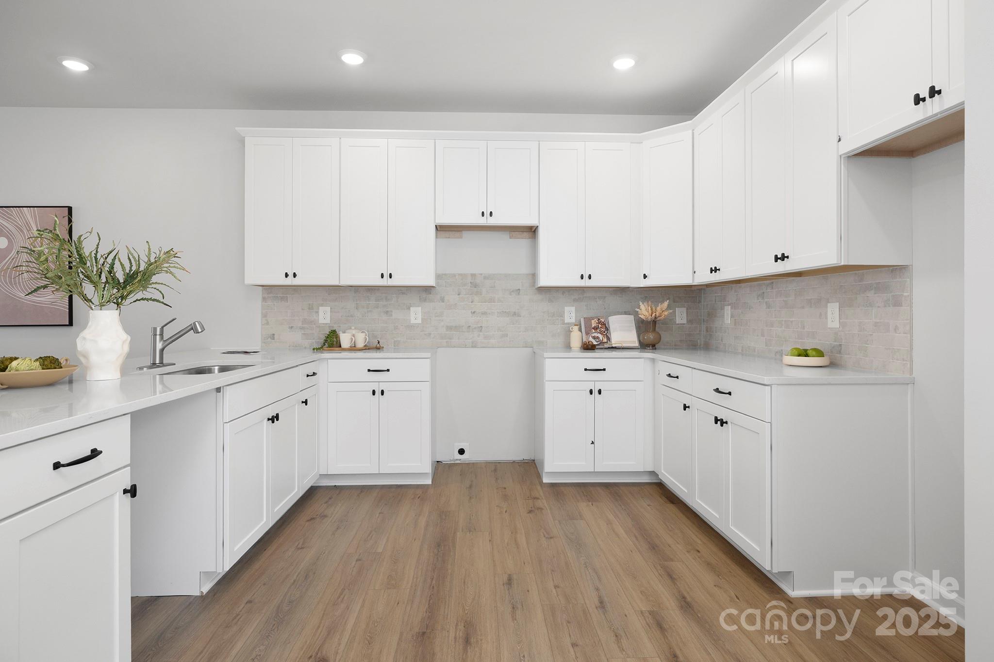 8102 Jacey Lane Unit: 24