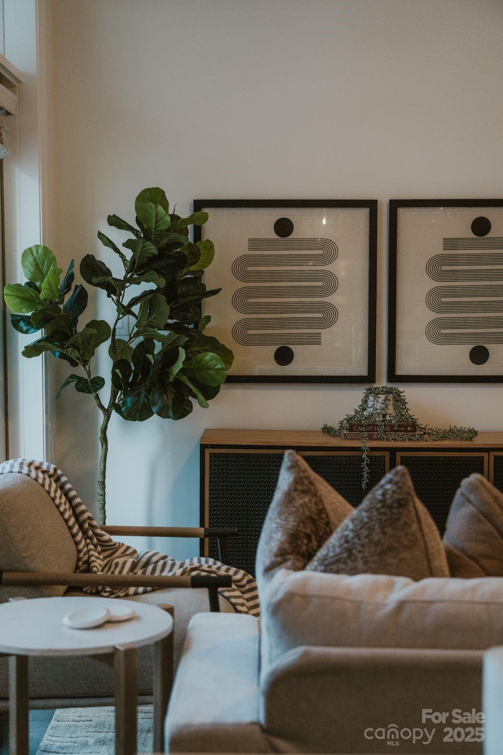 230 S Tryon Street Unit: 810