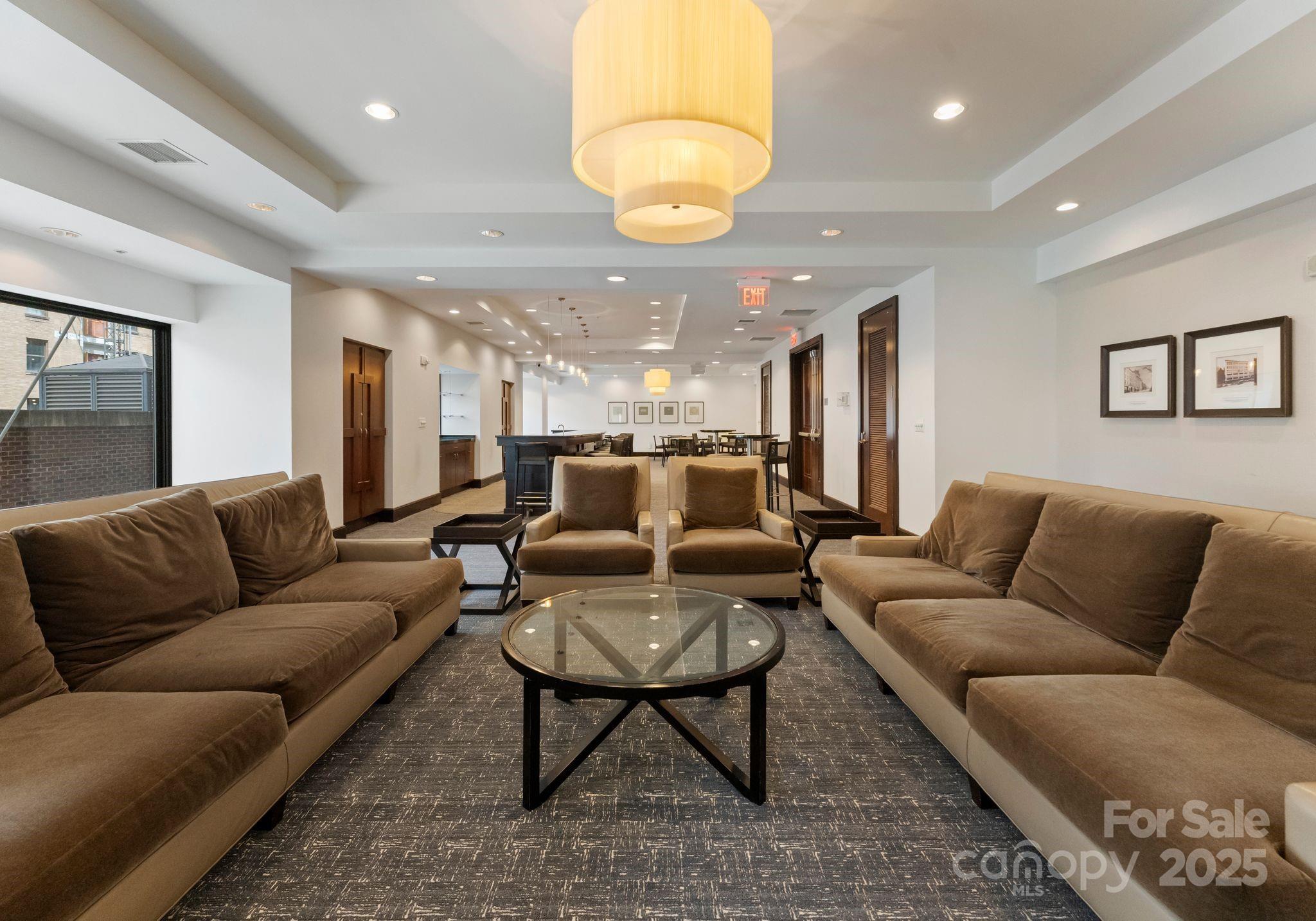 230 S Tryon Street Unit: 810