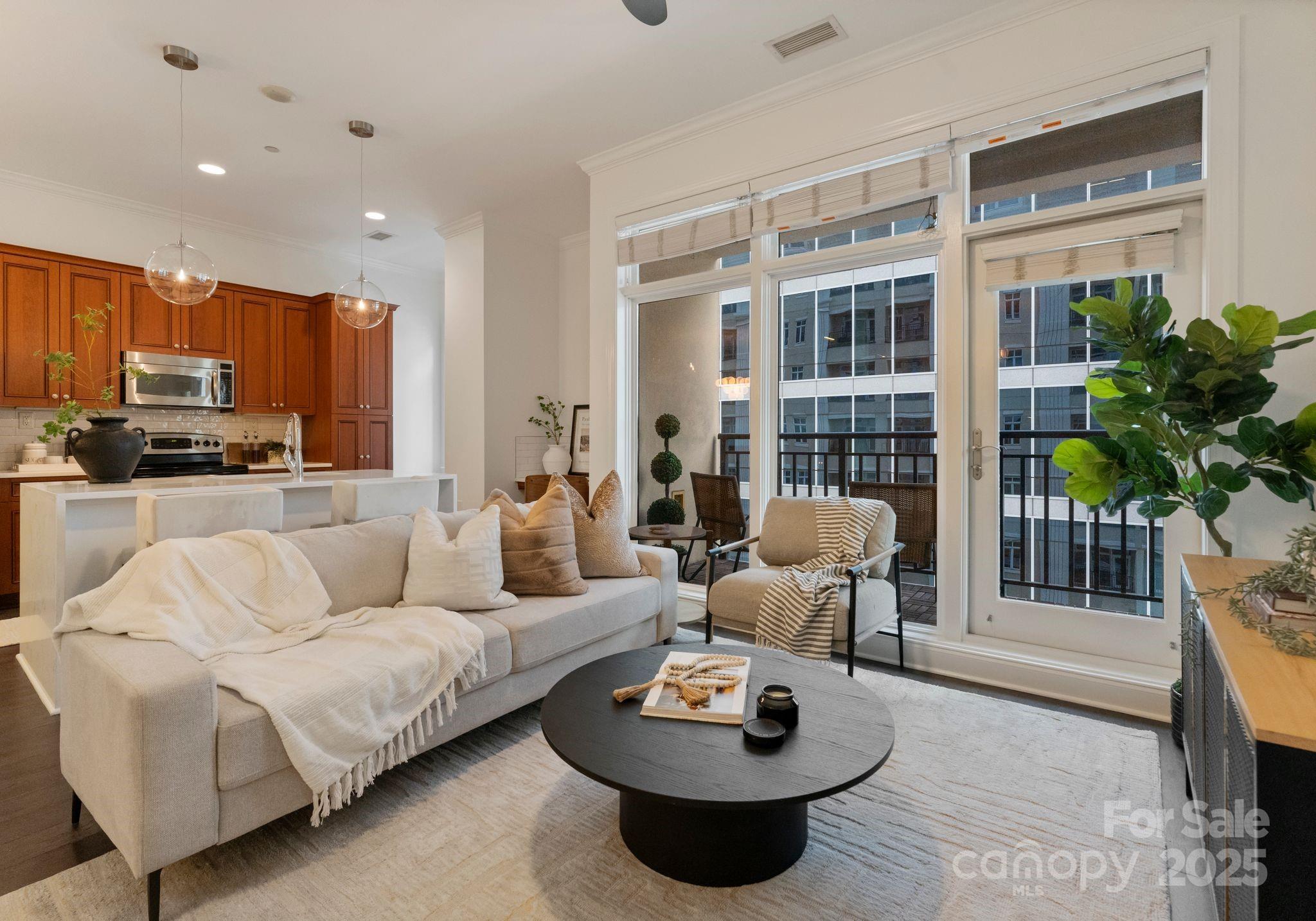 230 S Tryon Street Unit: 810