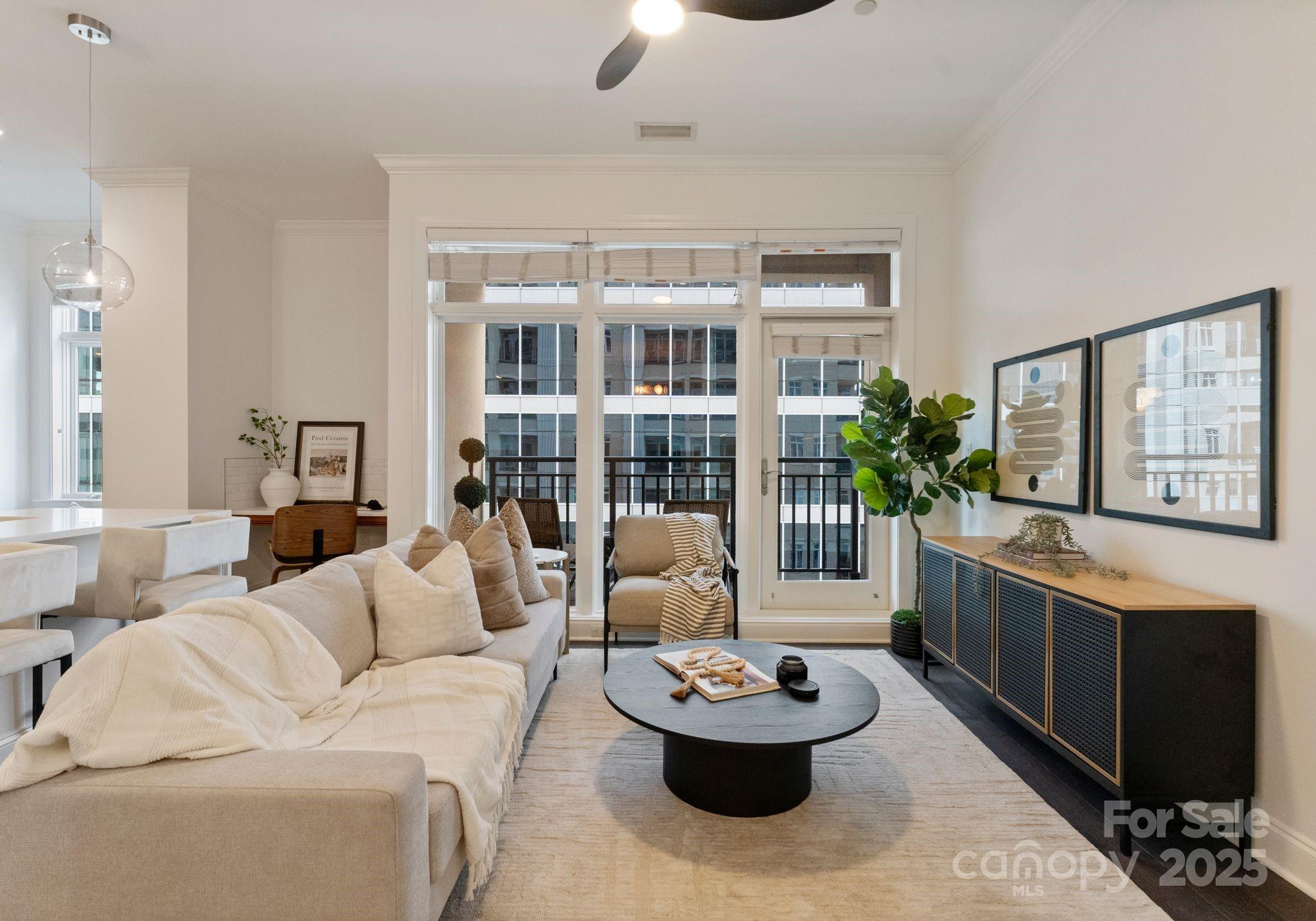 230 S Tryon Street Unit: 810