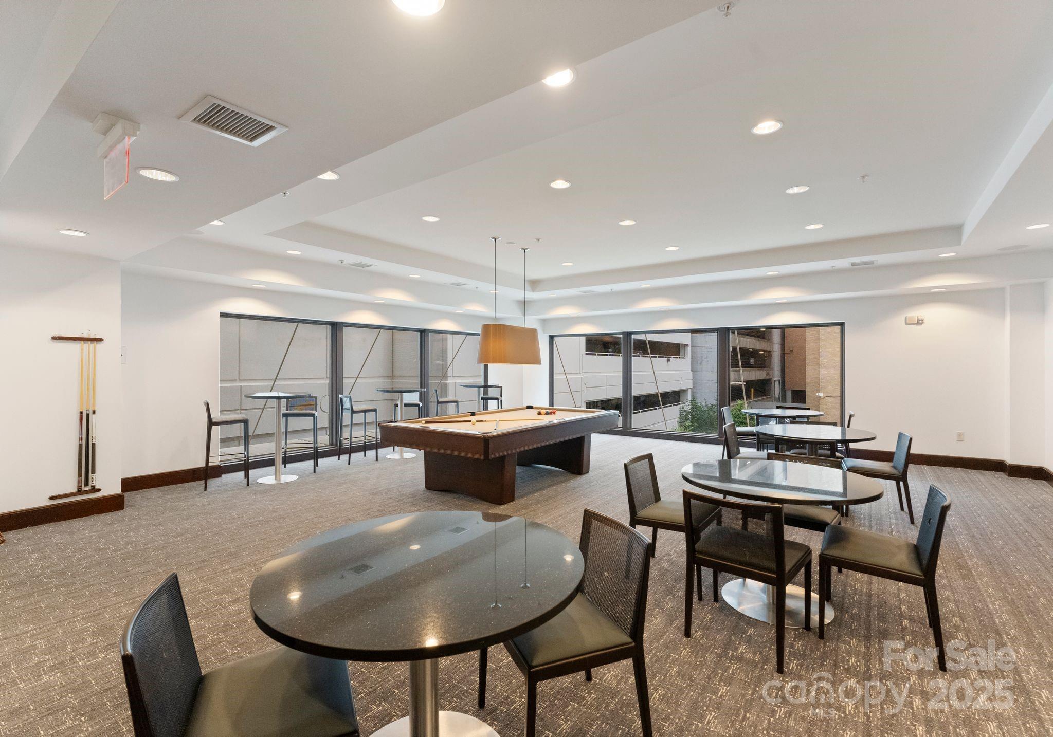 230 S Tryon Street Unit: 810