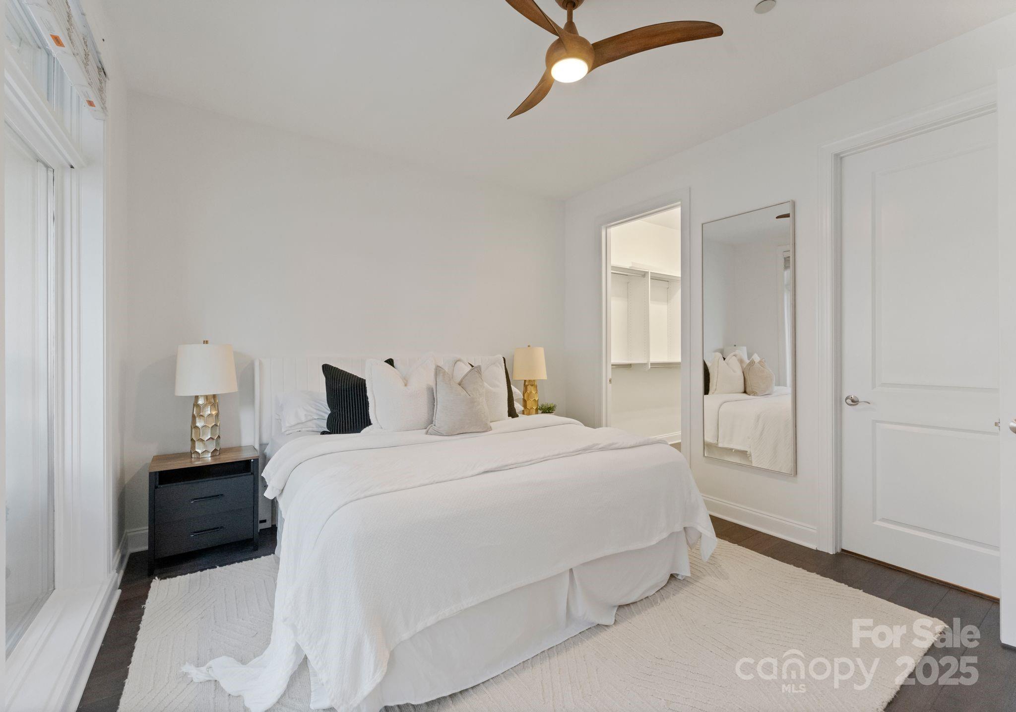 230 S Tryon Street Unit: 810