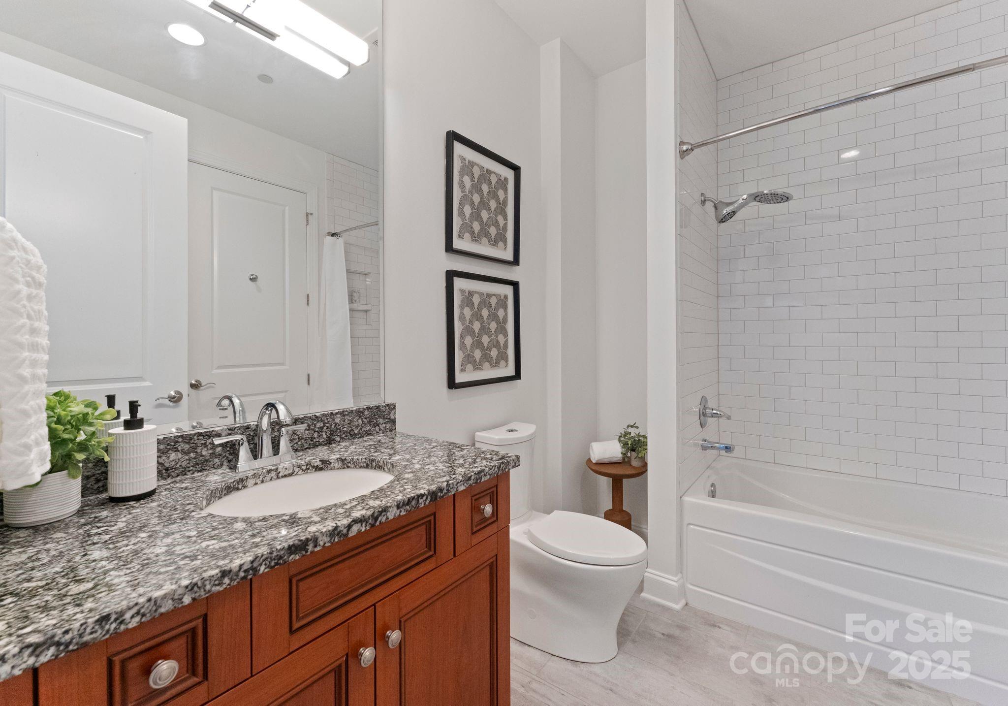 230 S Tryon Street Unit: 810