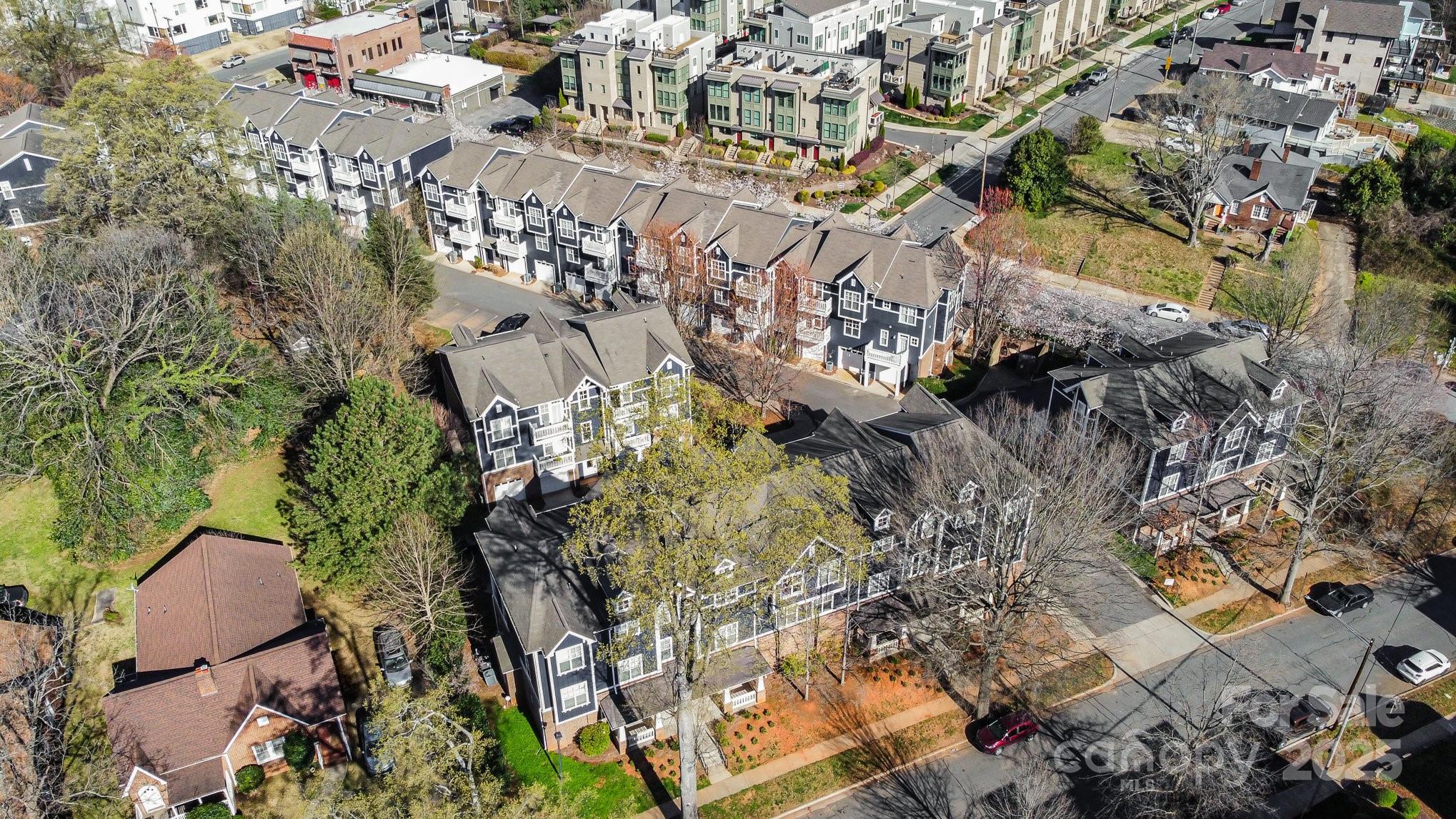 1525 Walnut View Drive