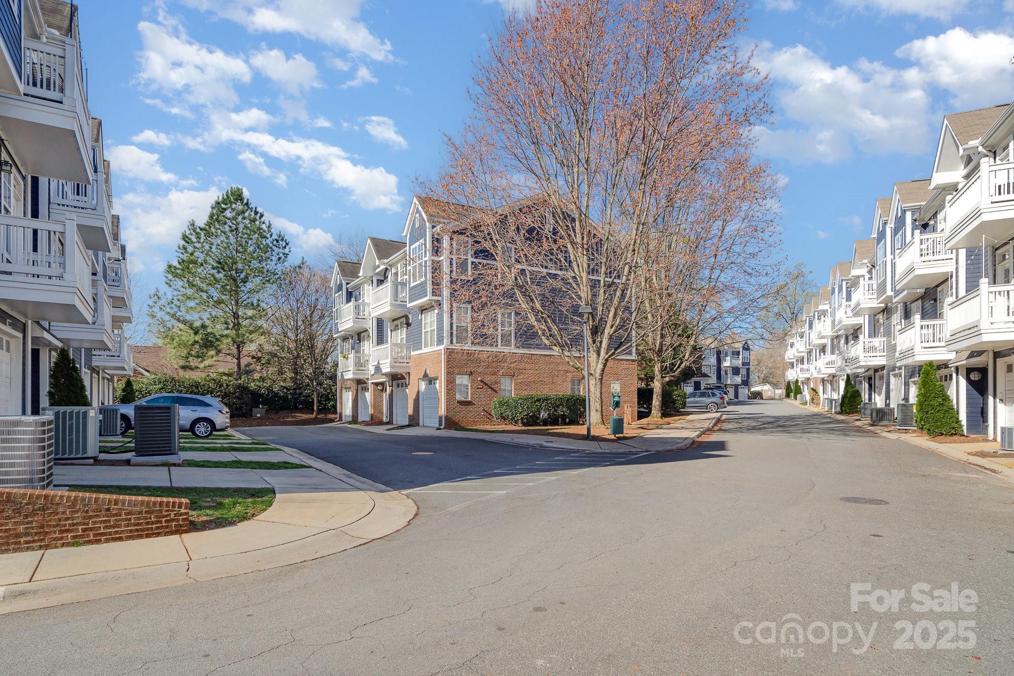 1525 Walnut View Drive