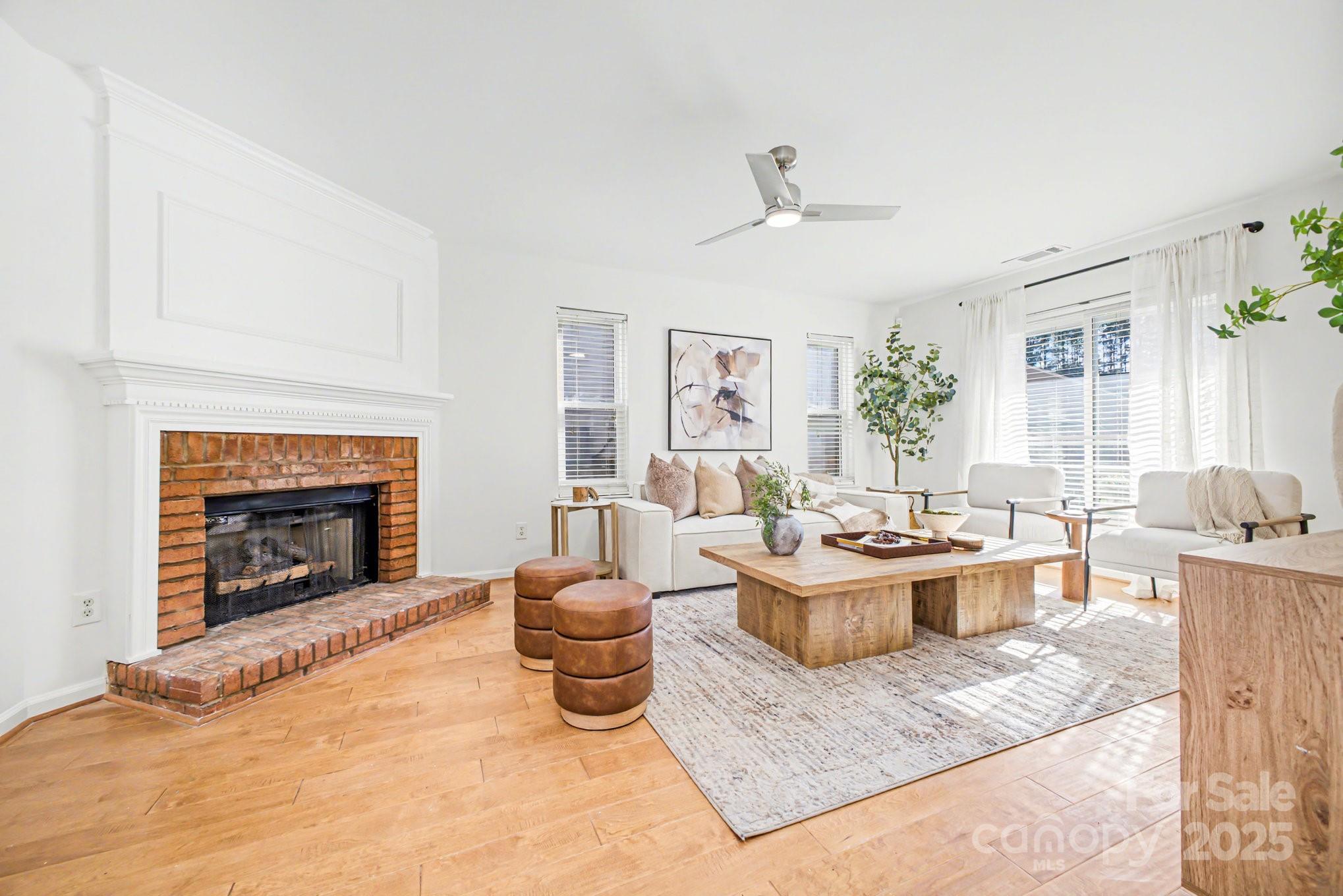 7605 Hinman Circle