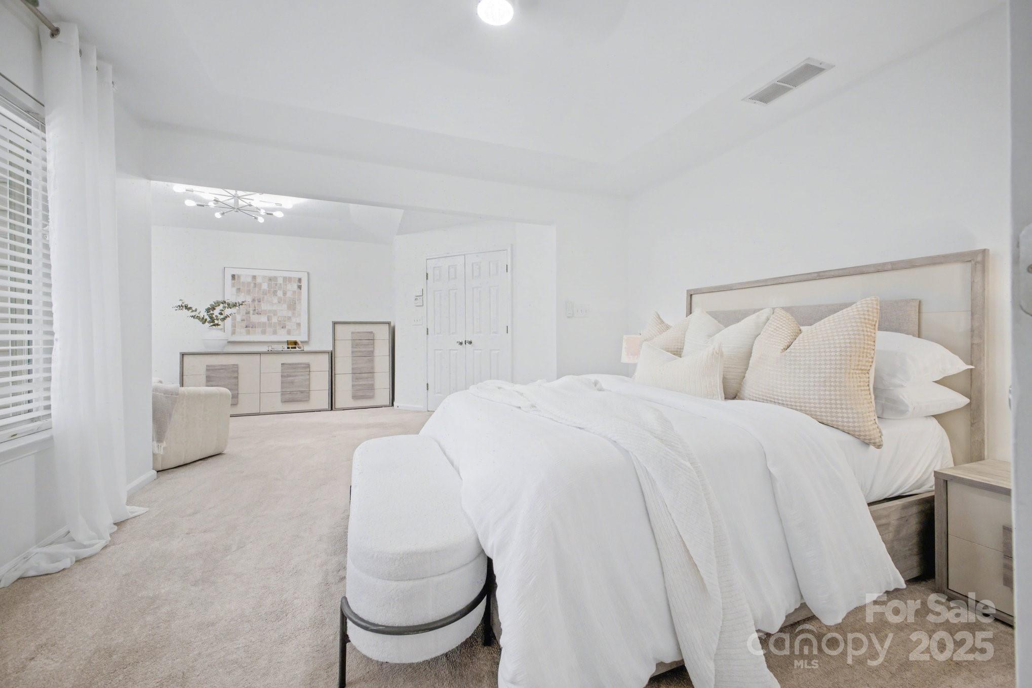 7605 Hinman Circle