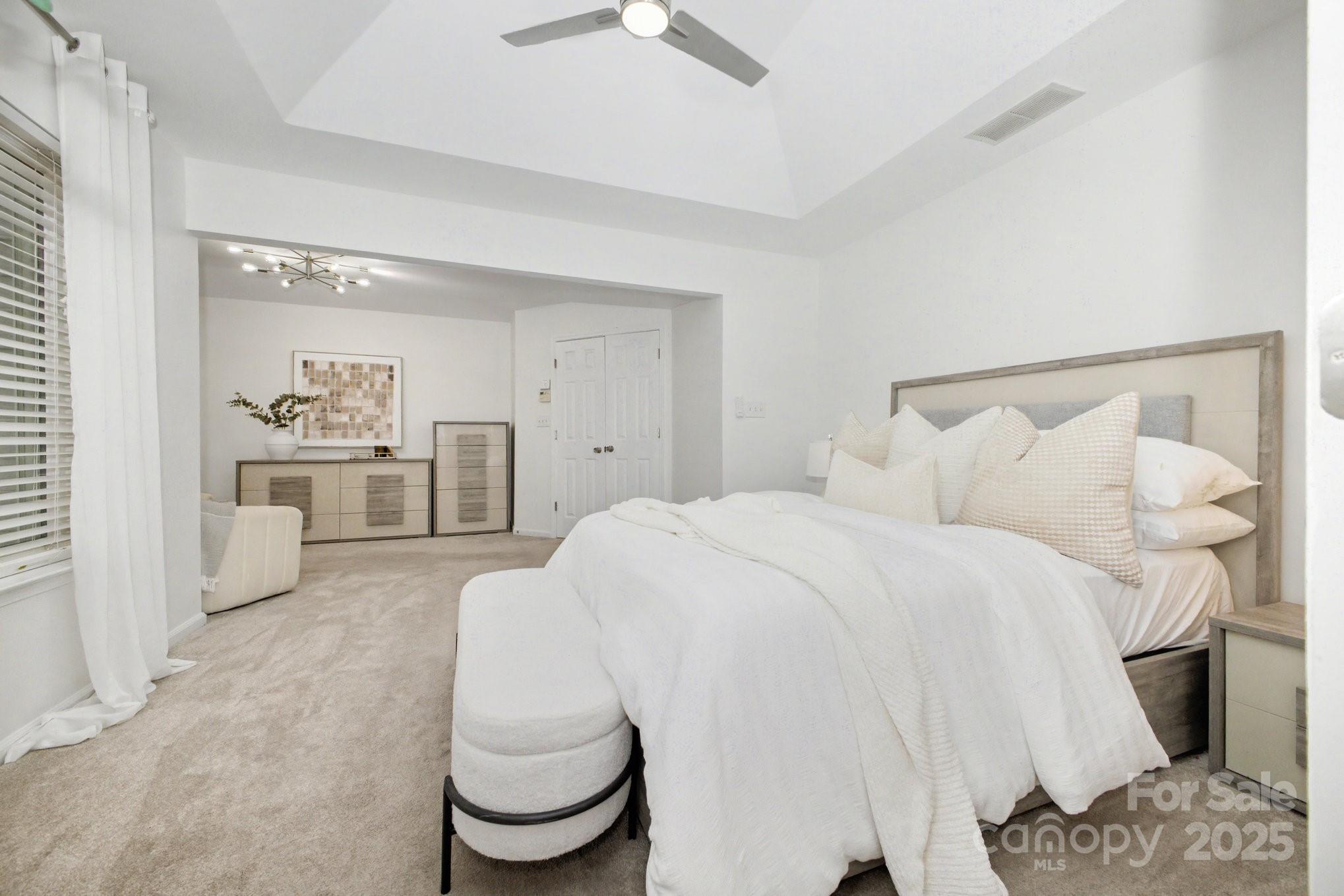 7605 Hinman Circle
