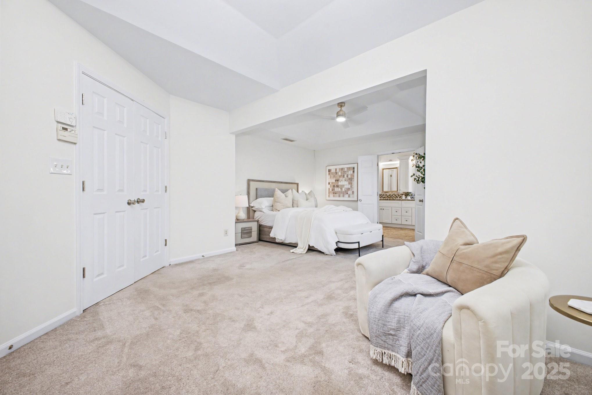 7605 Hinman Circle