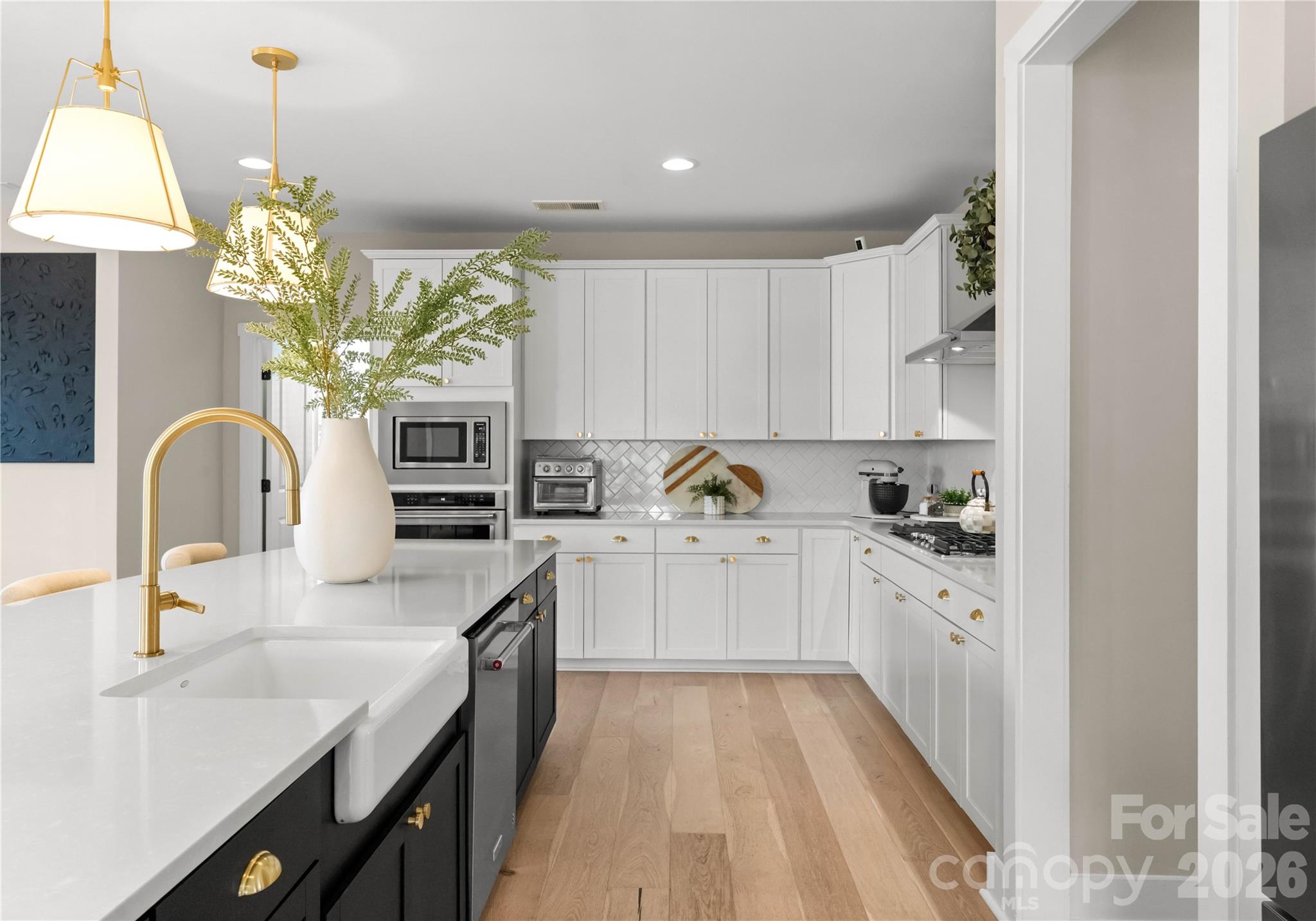1008 Cabriolet Court