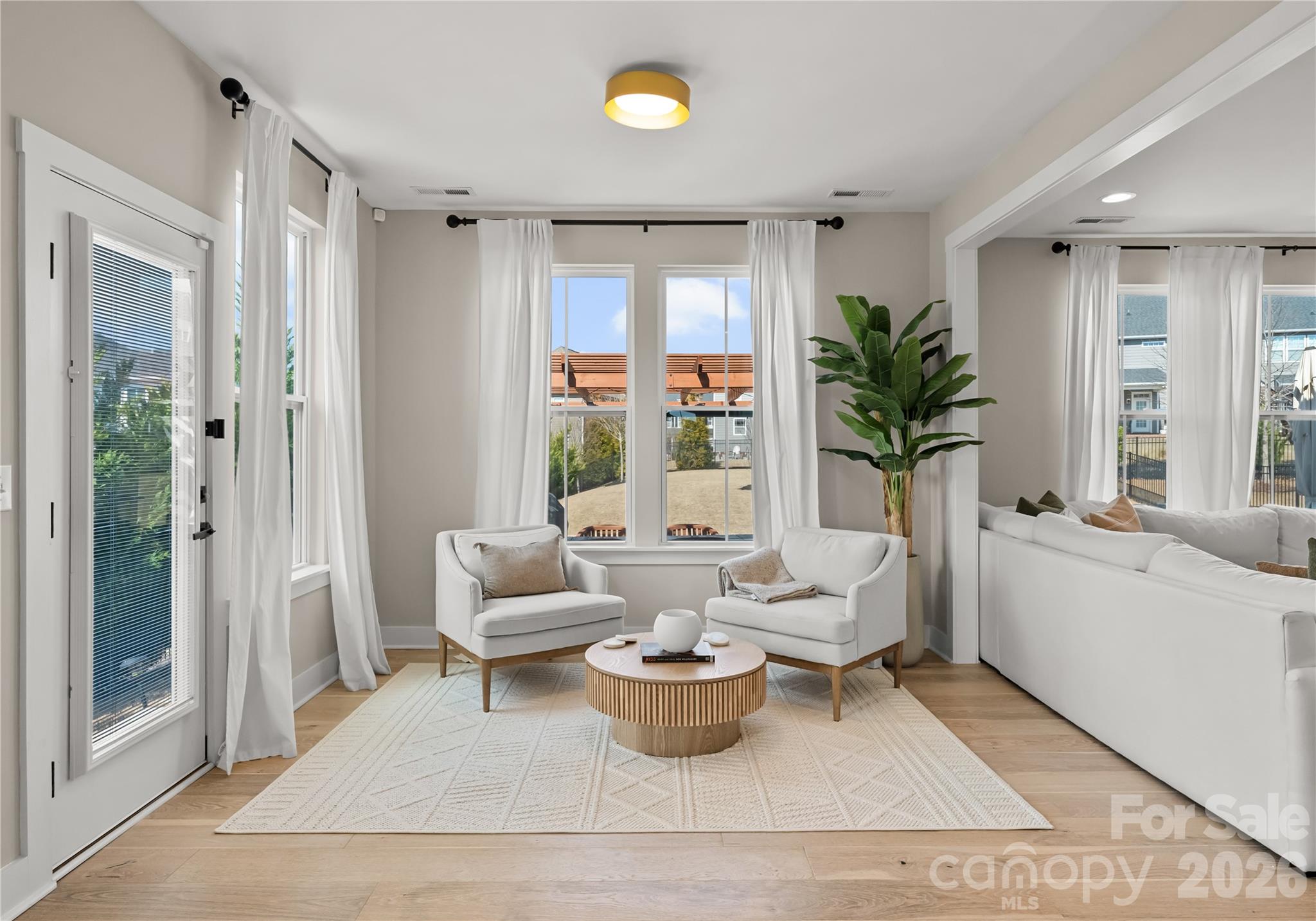 1008 Cabriolet Court