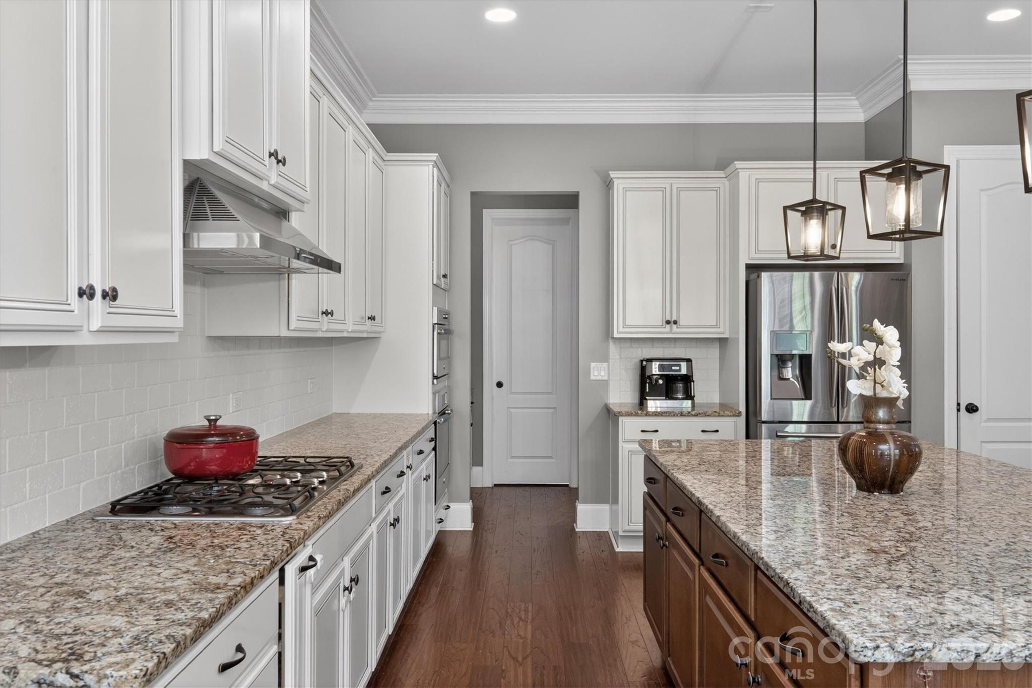 2800 Bevis Lane