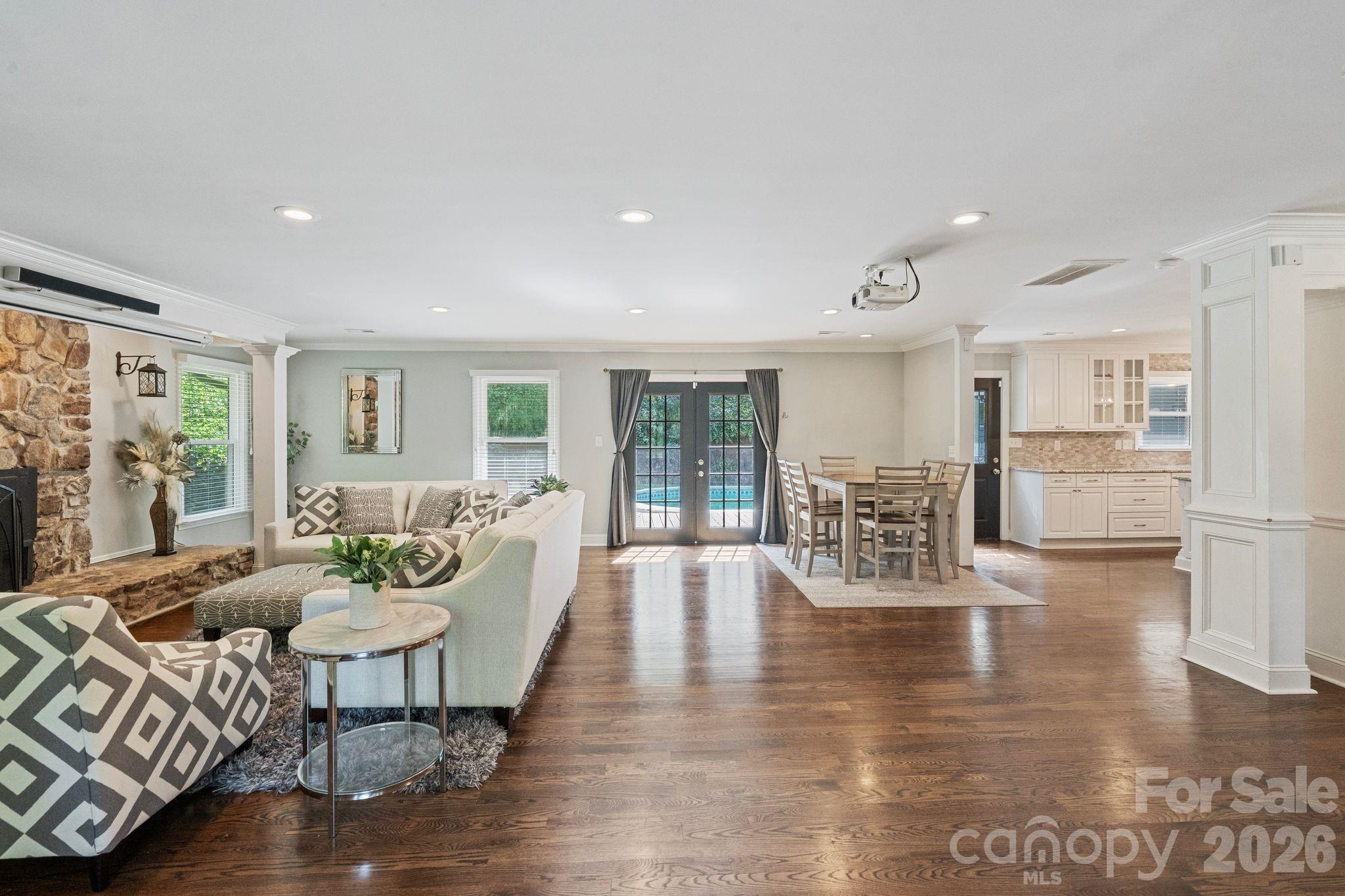 2913 Old Stage Road
