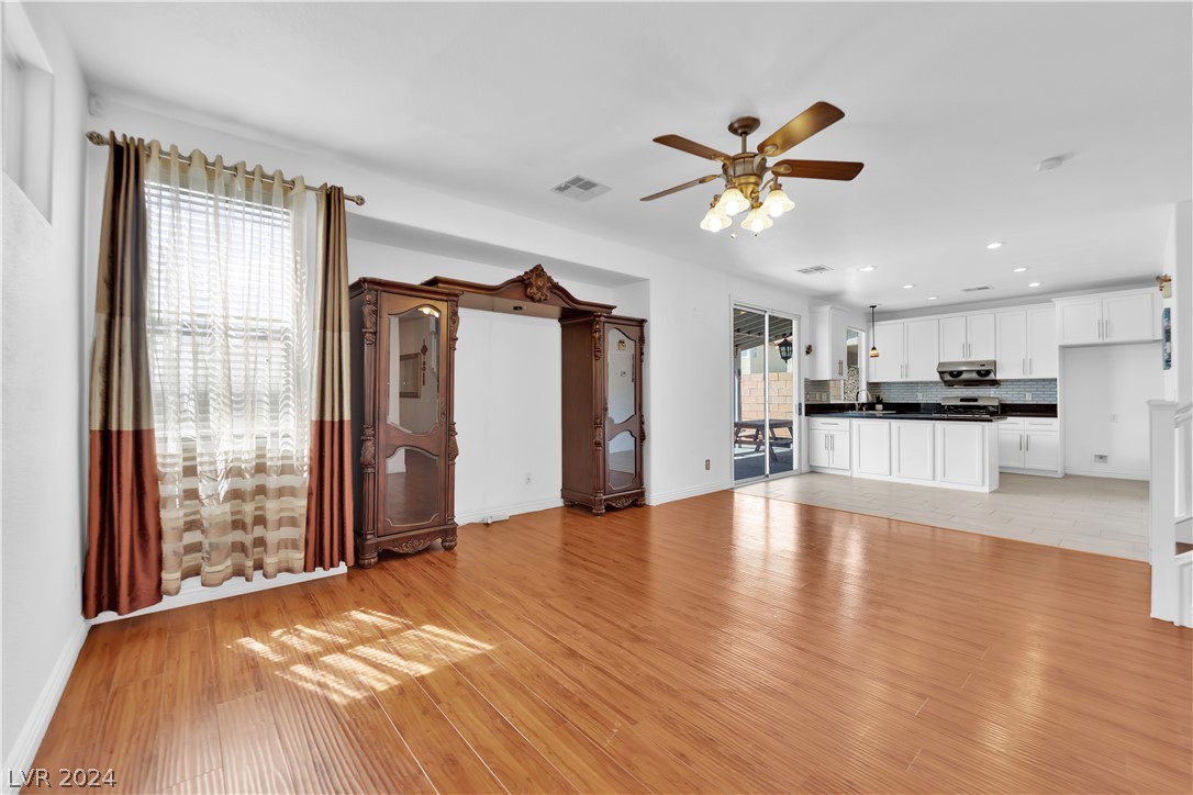 8473 Indigo Harbor Avenue