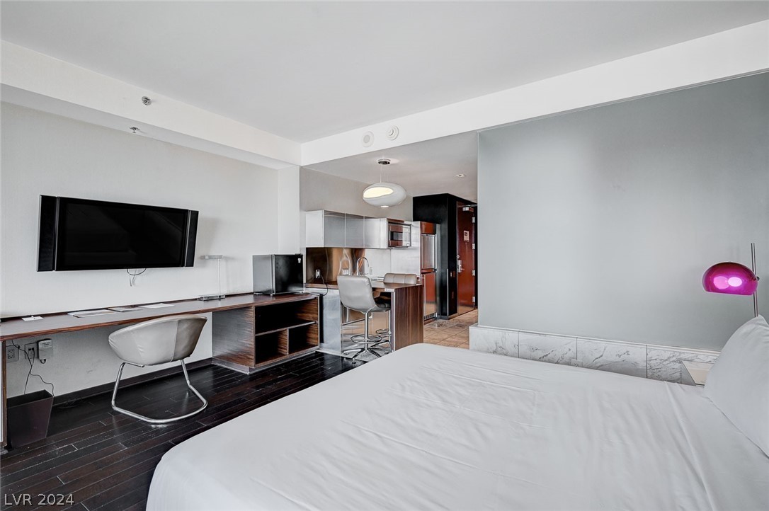 4381 West Flamingo Road 3503