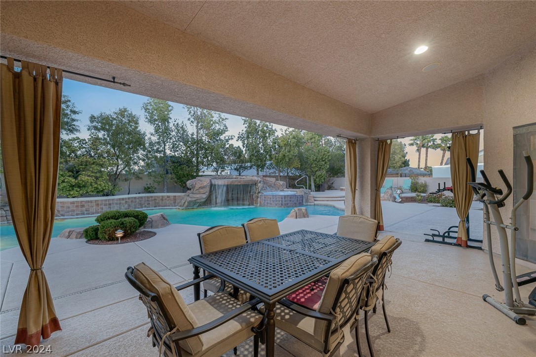362 Chaplin Cove Avenue