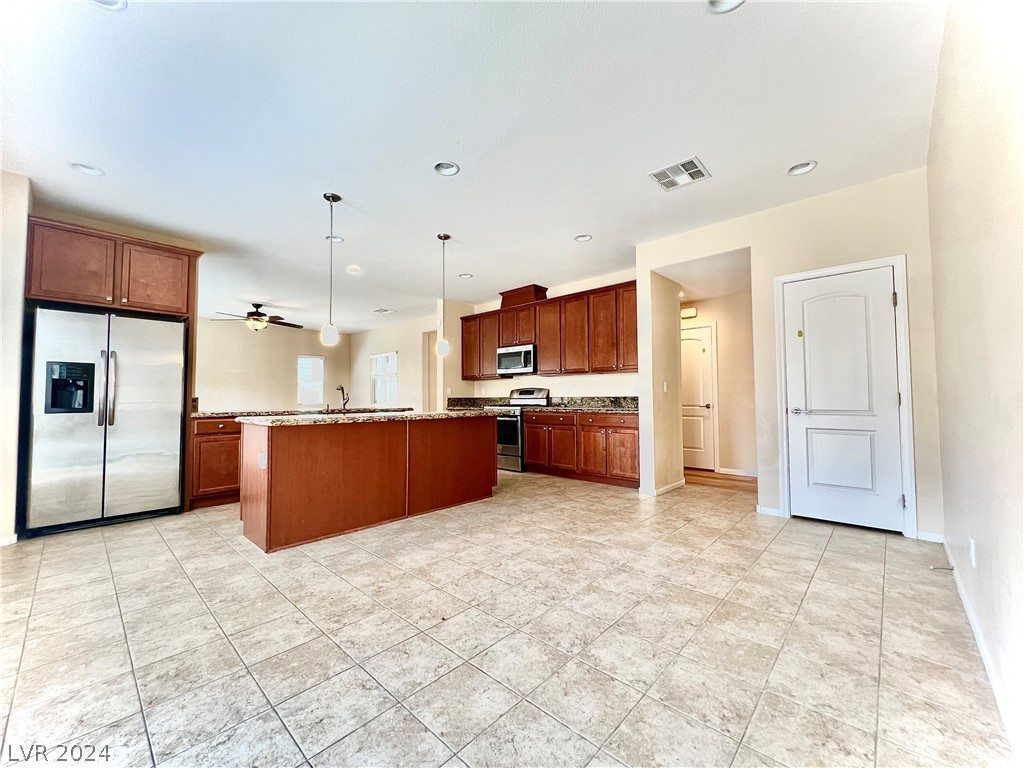 1405 Sandstone View Way